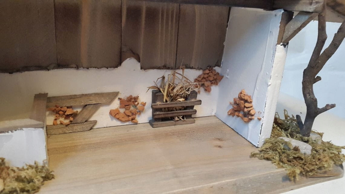 Christmas crib 30x10x15cm for figures 5-9cm Brand Dekoprojekt