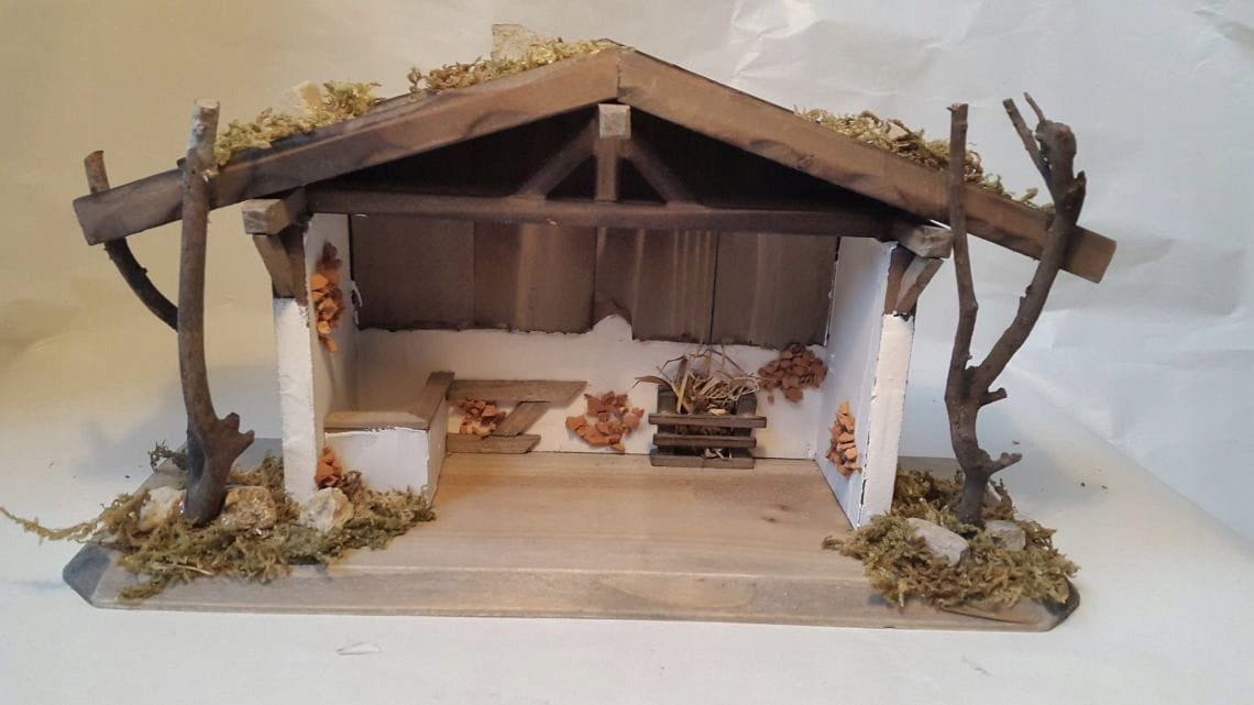 Christmas crib 30x10x15cm for figures 5-9cm Manufacturer code S060