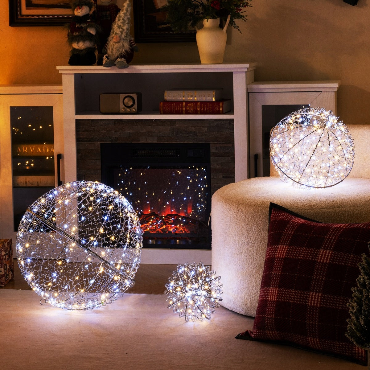 Christmas decoration set of 3 balls LED CM25114DE Brand Costway