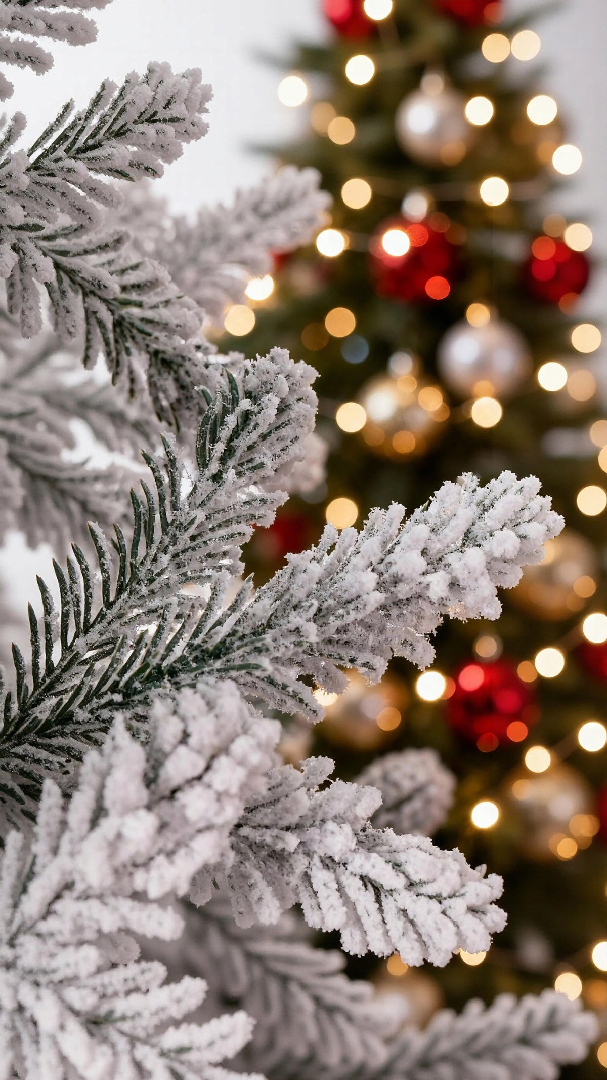 Christmas tree LIKE ALIVE 220 cm INTENSIVELY SNOWED XXL 1055 TIPS Manufacturer code PE12 220