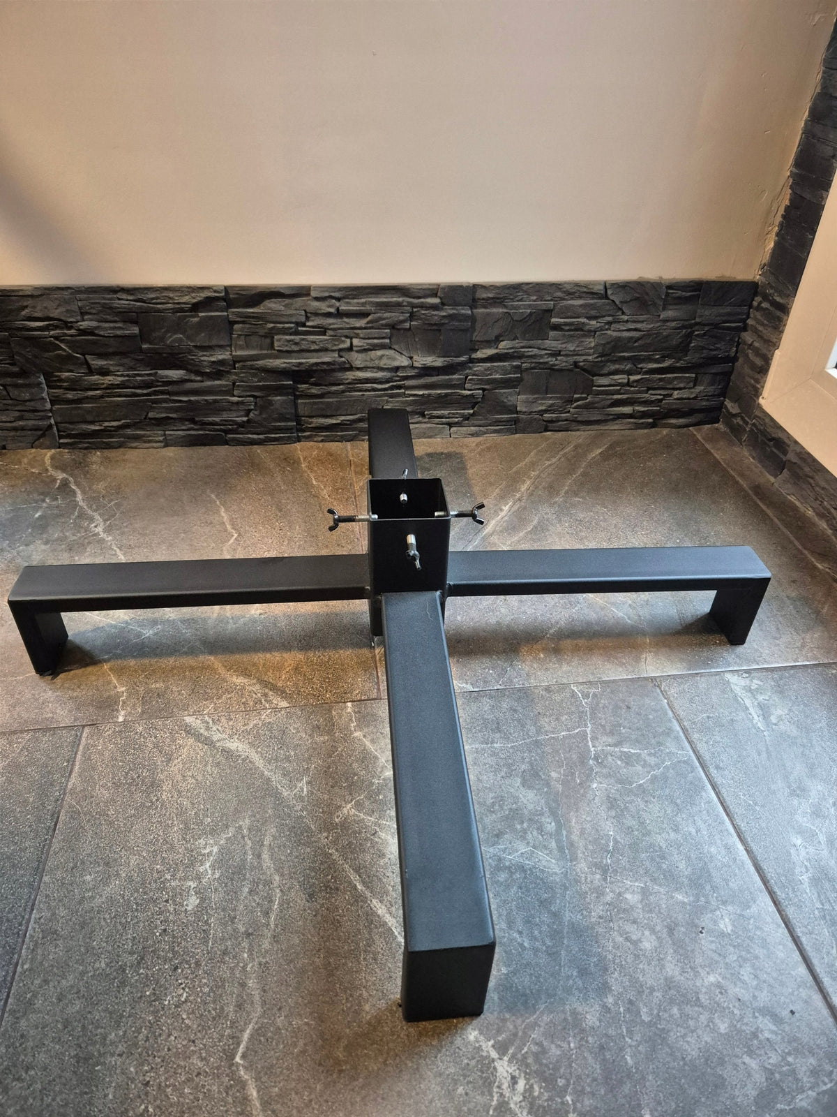Christmas tree stand 'Cross Loft' Large stable Polish