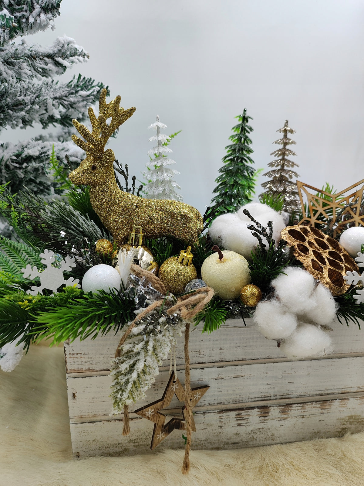 Christmas wreath in deer box illuminated Manufacturer code 10