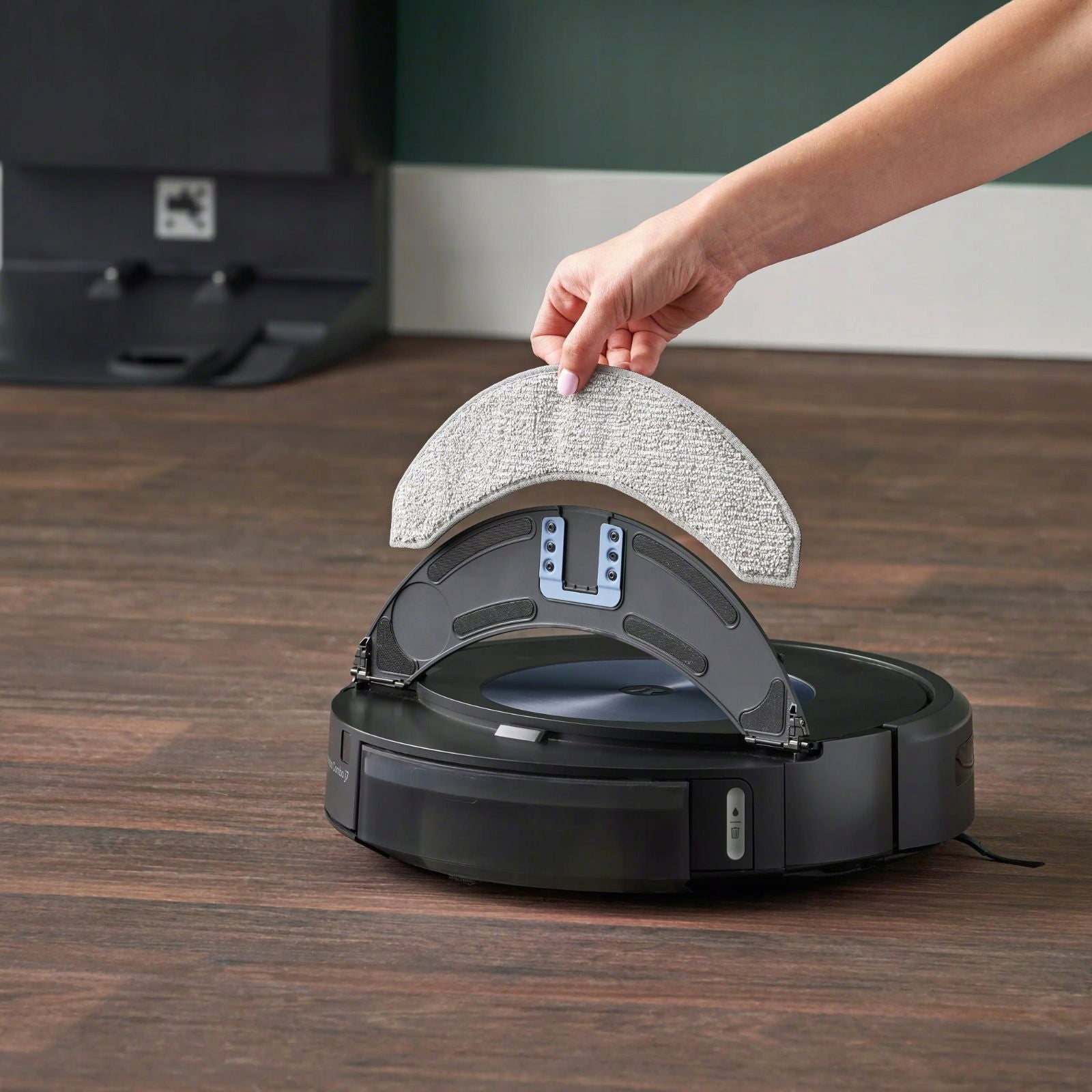 Cleaning robot mopping vacuum cleaner Vacuum cleaner iRobot Roomba Combo j7 Brand iRobot