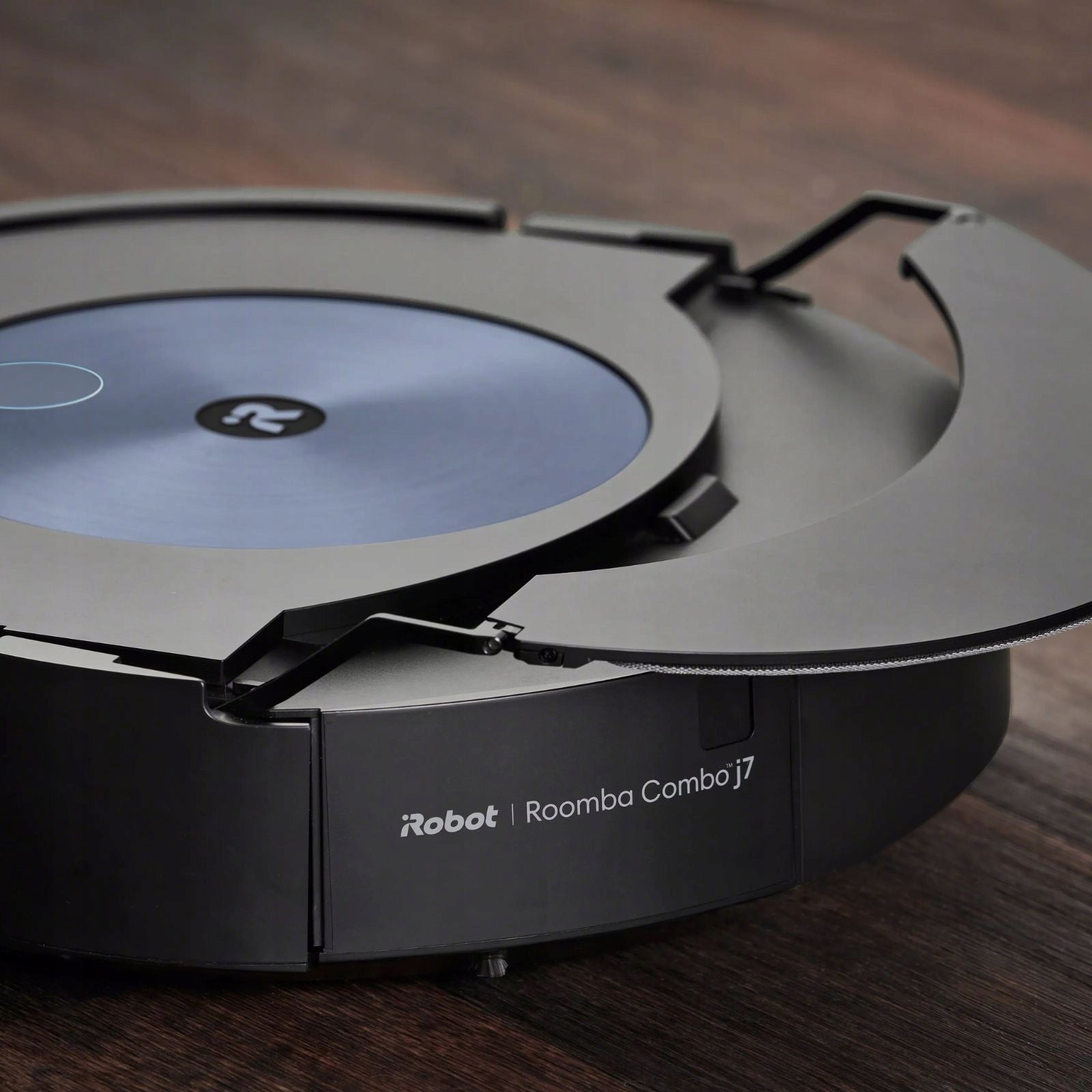 Cleaning robot mopping vacuum cleaner Vacuum cleaner iRobot Roomba Combo j7 Manufacturer code C715640