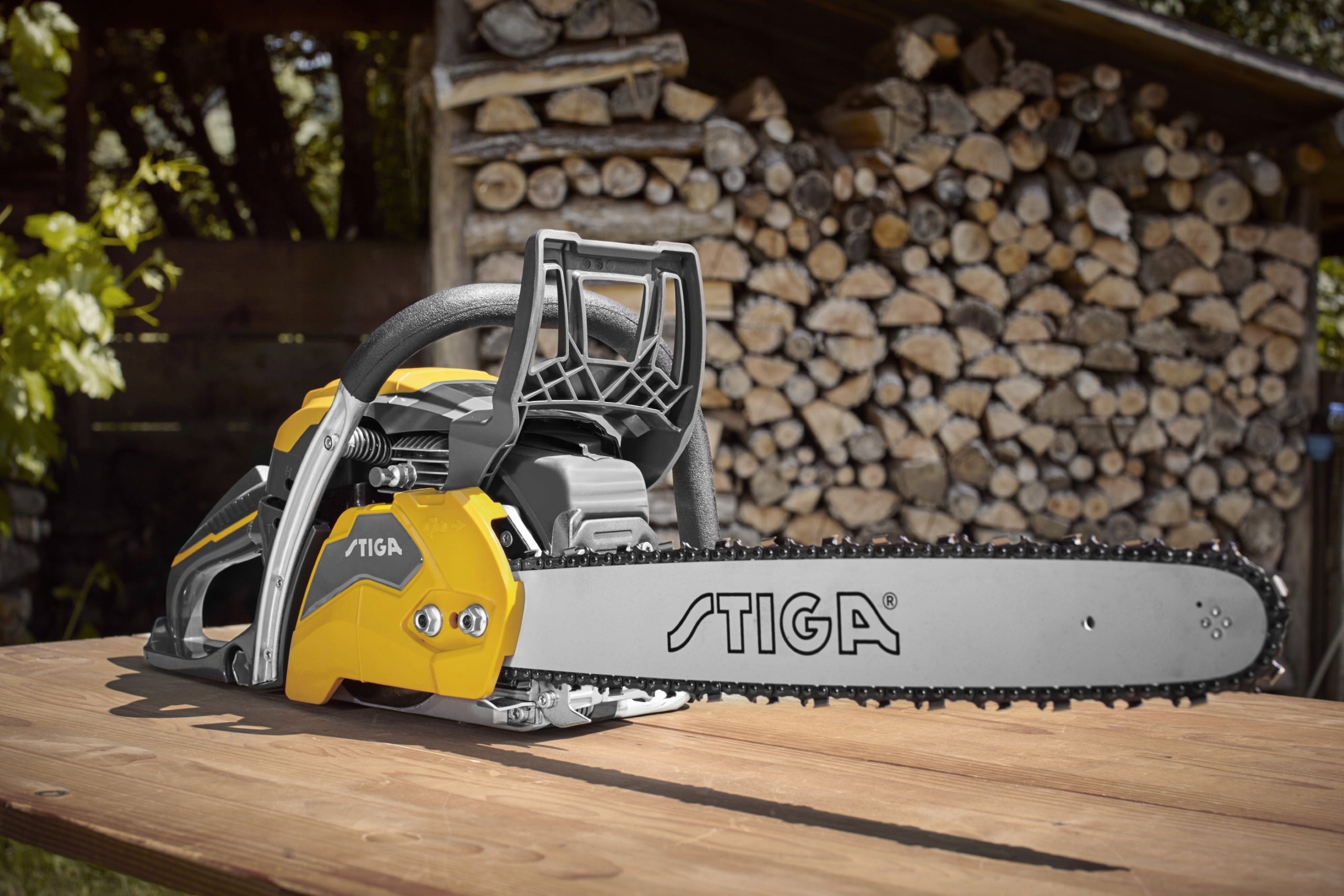 Combustion Saw STIGA CS 755 45 cm 18" 3,13 HP AVS Karter Magnesium 23,1 m/s Power supply combustion