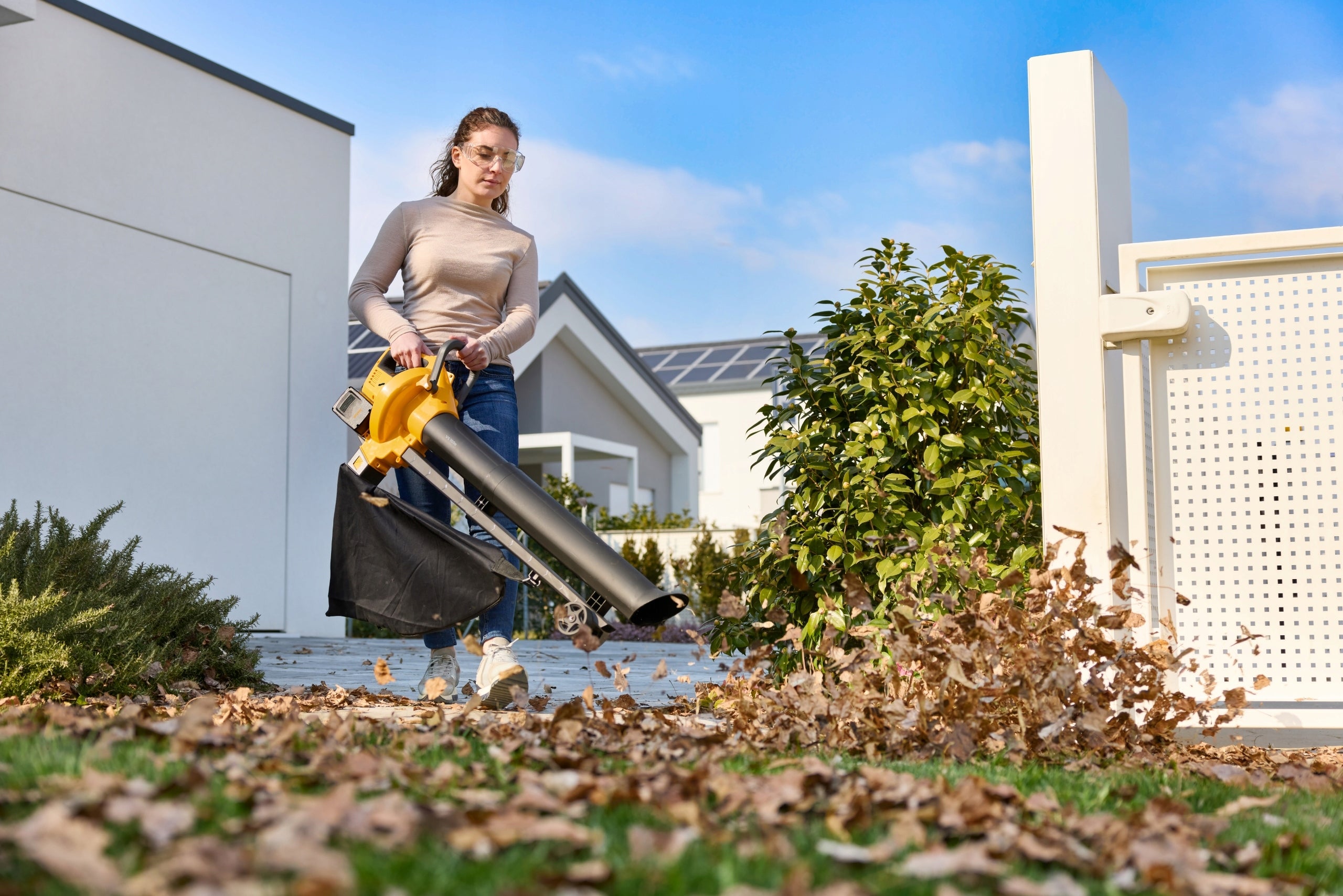 Cordless Vacuum Cleaner Leaf Blower STIGA VS 100e 600 W 55 m/s 2x 4Ah Output 10 m3/min