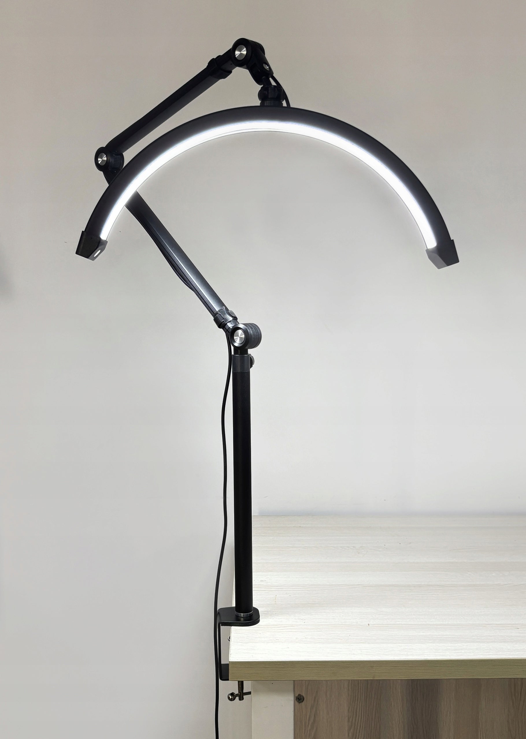 Cosmetic lamp Moon arch for eyelash extension led shadowless screwed Brand Calissimo
