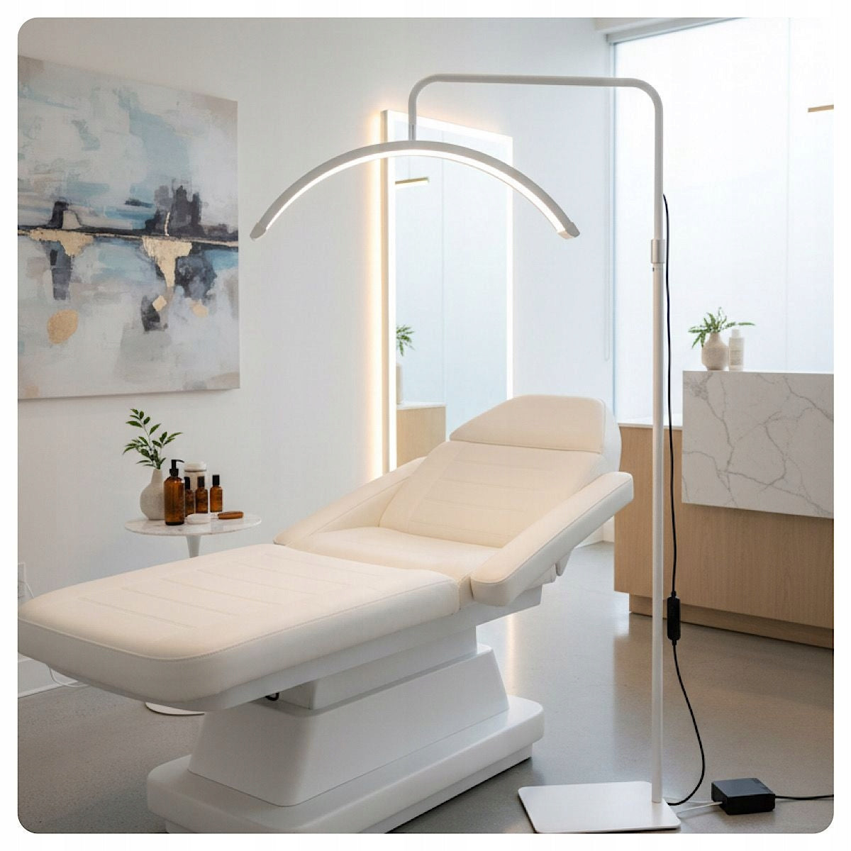 Cosmetic lamp white Moon LED 40W for nail and eyelash treatments + remote control Manufacturer code LAMPA KOSMETYCZNA ŁUK LED 40W