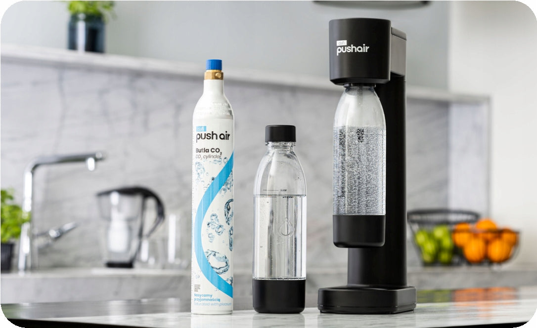 DAFI PUSHAIR water saturator siphon black + CO2 cartridge + bottle 0,7 soda Volume 700 ml