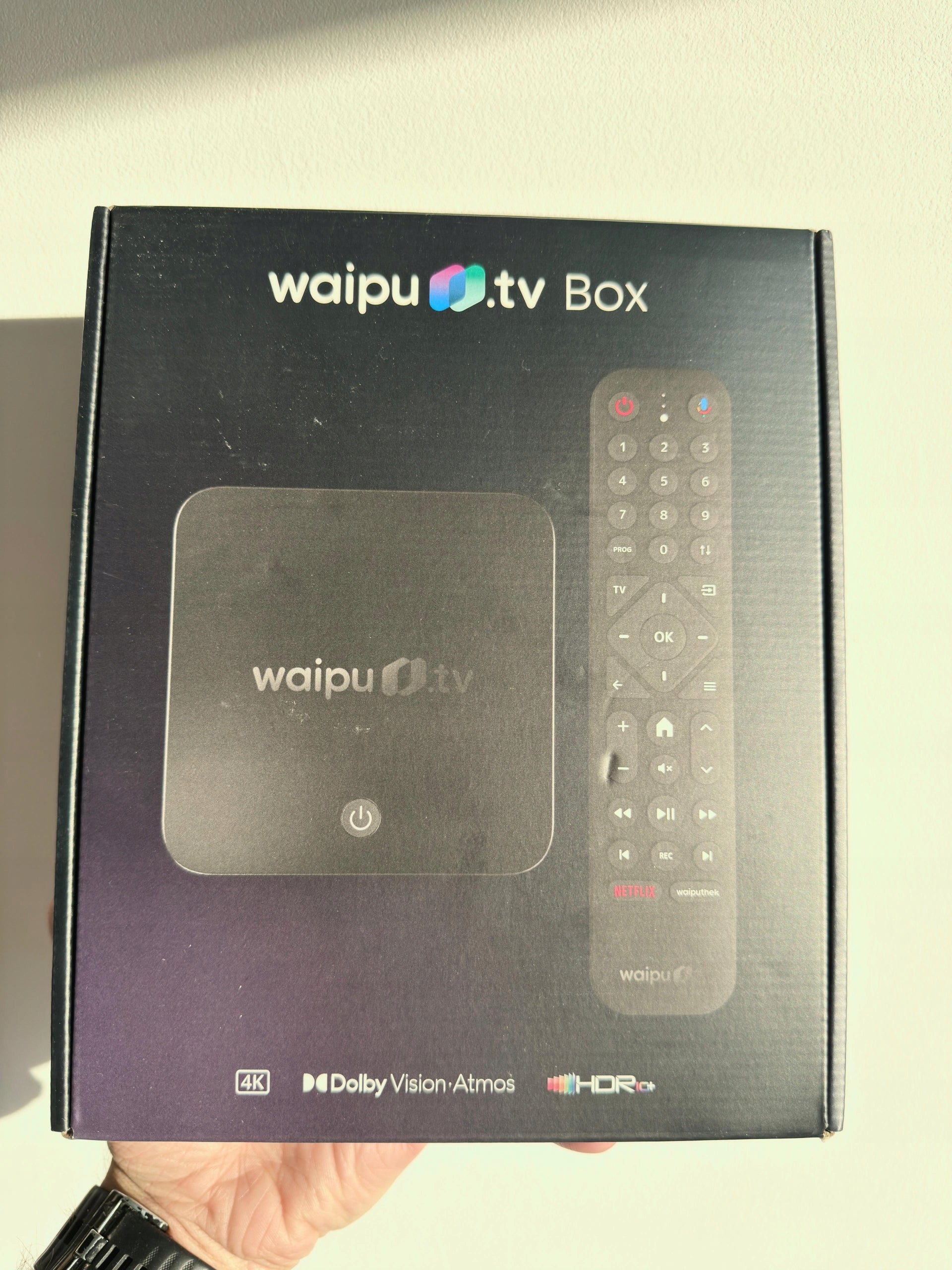 DECODER WAIPU.TV | INCLUDES REMOTE CONTROL WITH LIGHTING | TV VIA WI-FI | Manufacturer code waipu.tv
