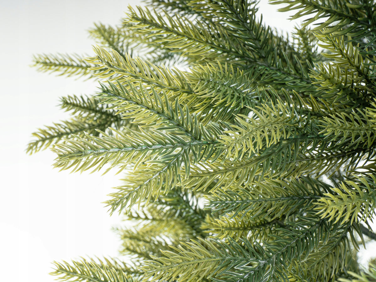 DENSE Christmas Tree 220cm 100% PE LIKE LIVE Effect of Young Shoots Manufacturer code PE10 CHOINKA SOSNA JODŁA ŚWIERK