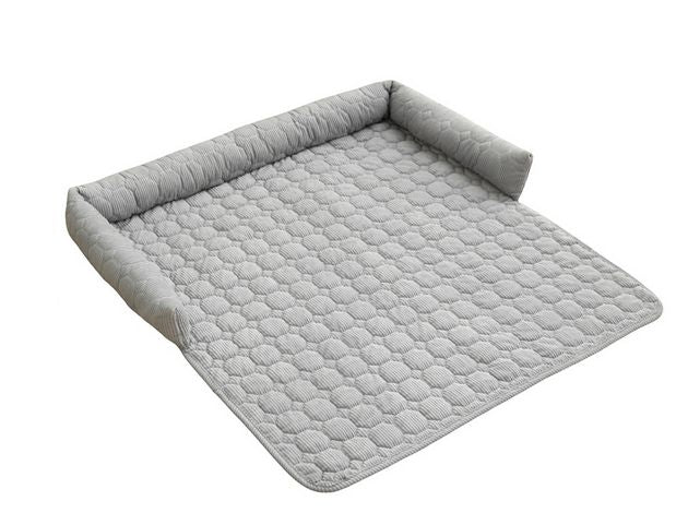 DOG AND CAT MAT 75x75 cm NUKA – NON-SLIP MAT FOR COUCH AND FLOOR