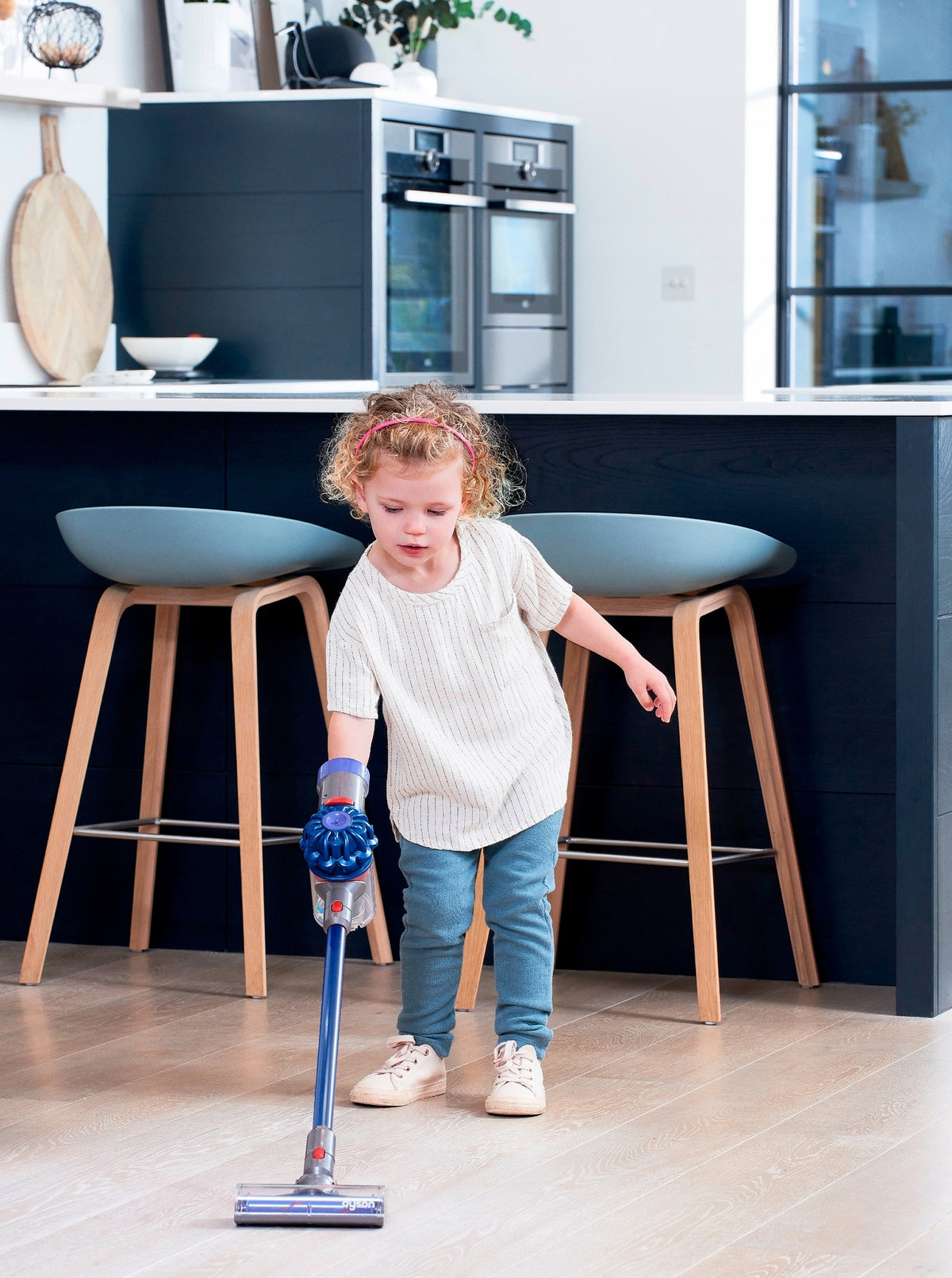 DYSON CORDLESS VACUUM CLEANER FOR CHILDREN VERTICAL WITH SOUND BLUE CASDON EAN (GTIN) 5011551001731
