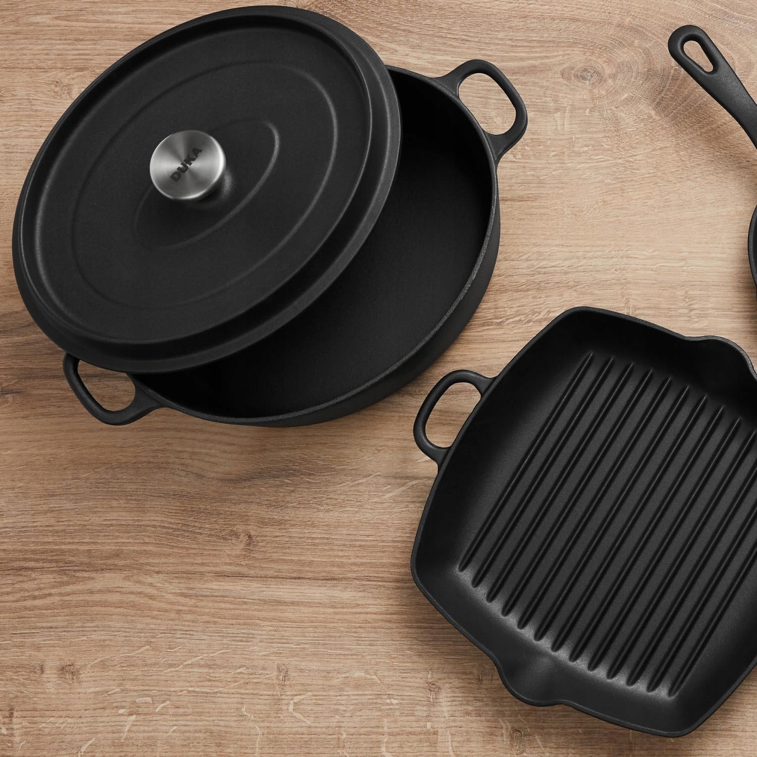 Delightful Cast Iron Oval 4,7 L With Lid Bjorn DUKA Packaging status original