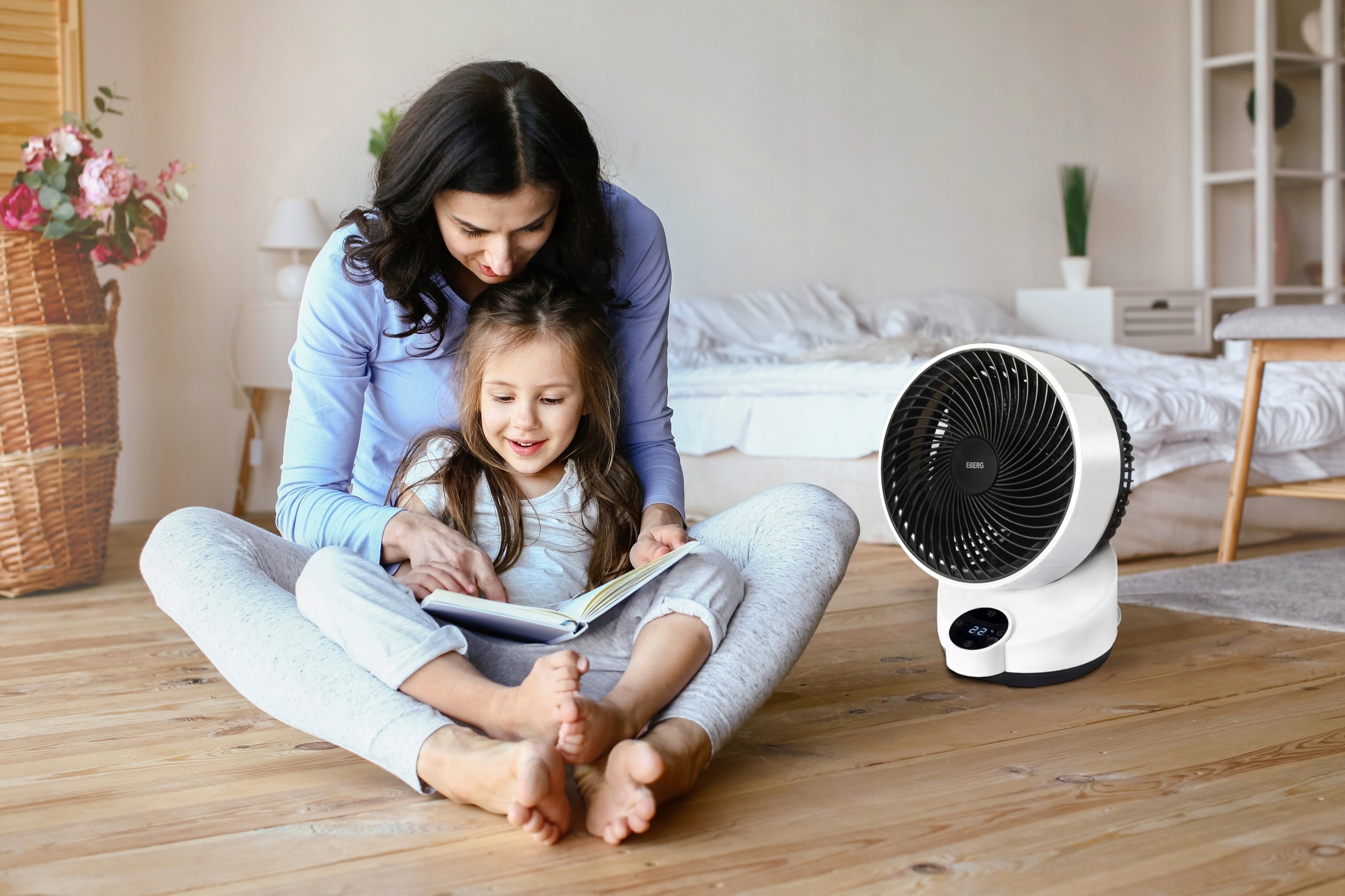 Desk fan EBERG TRIX fan floor circulator powerful 50W+pilot Functions oscillation automatic oscillation tilt angle adjustment timer