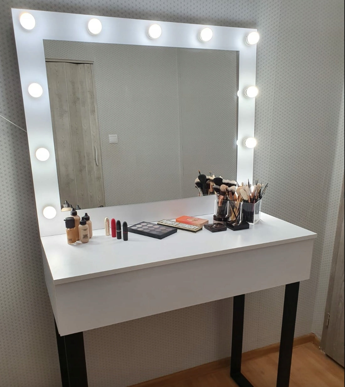 Dressing table AMI 100 cN - FOR MAKE-UP, MAKE-UP, MAKE-UP Color white