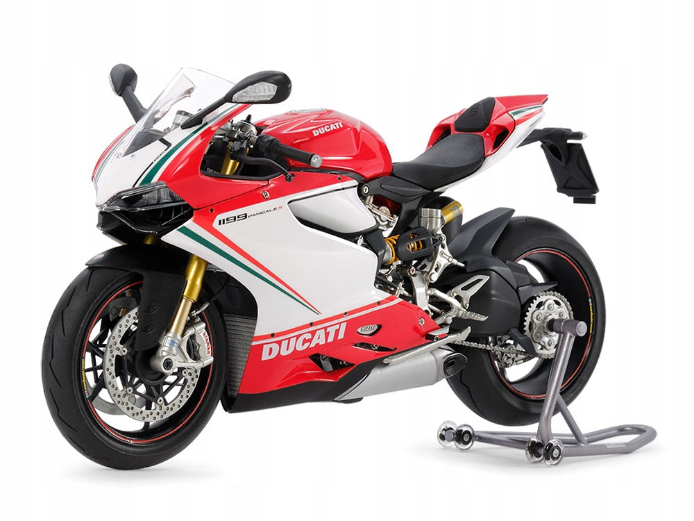 Ducati 1199 Panigale S Tricolore Model Kit 14132 Tamiya