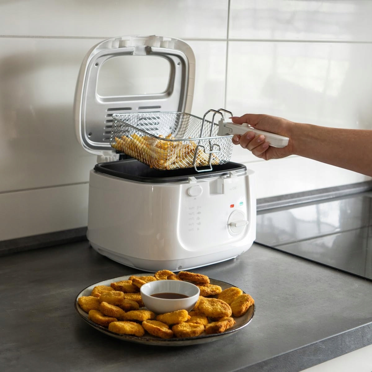 ELECTRIC AIR FRYER 2,5 L 1800 W ODOR FILTER TEMPERATURE CONTROL EAN (GTIN) 5903387171279