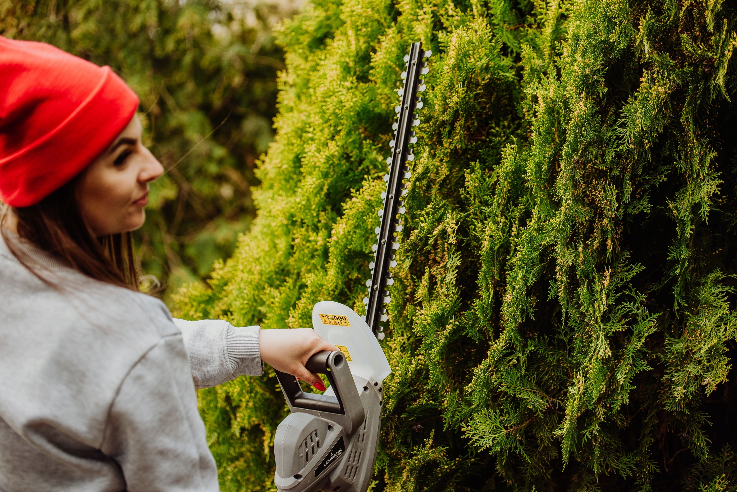 ELECTRIC HEDGE SHEARS FOR BRANCH BUSHES PRUNING SHEAR LEHMANN 1500W 50cm Product weight with unit packaging 2.5 kg