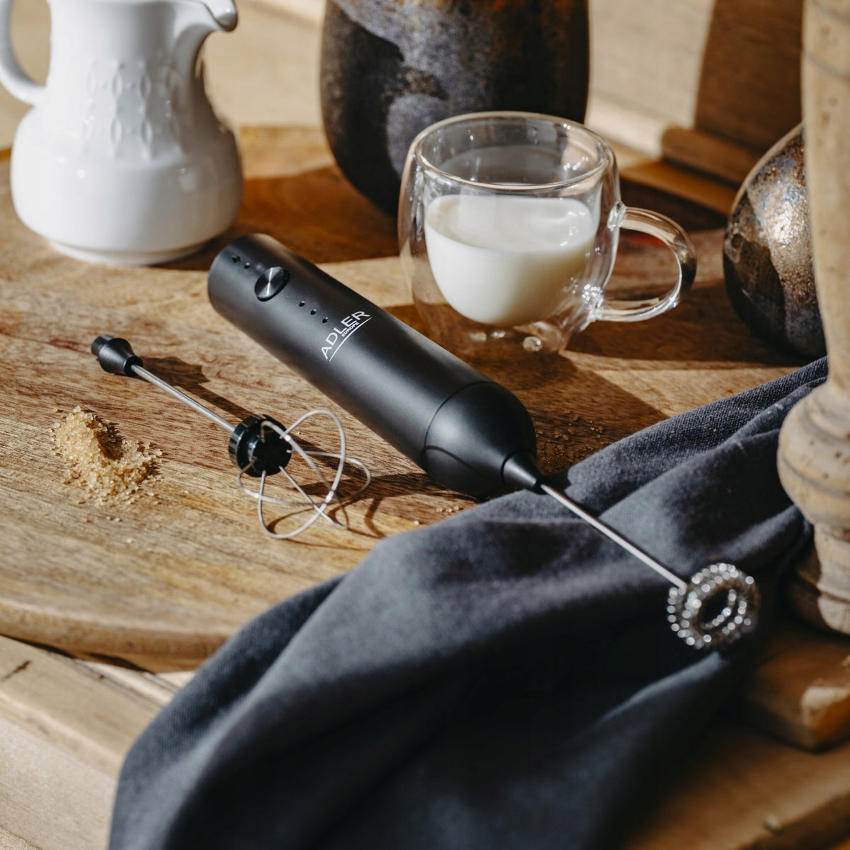 ELECTRIC MILK FROTHER MANUAL MINI EGG COFFEE FOAM BEATER USB POWER Packaging status original