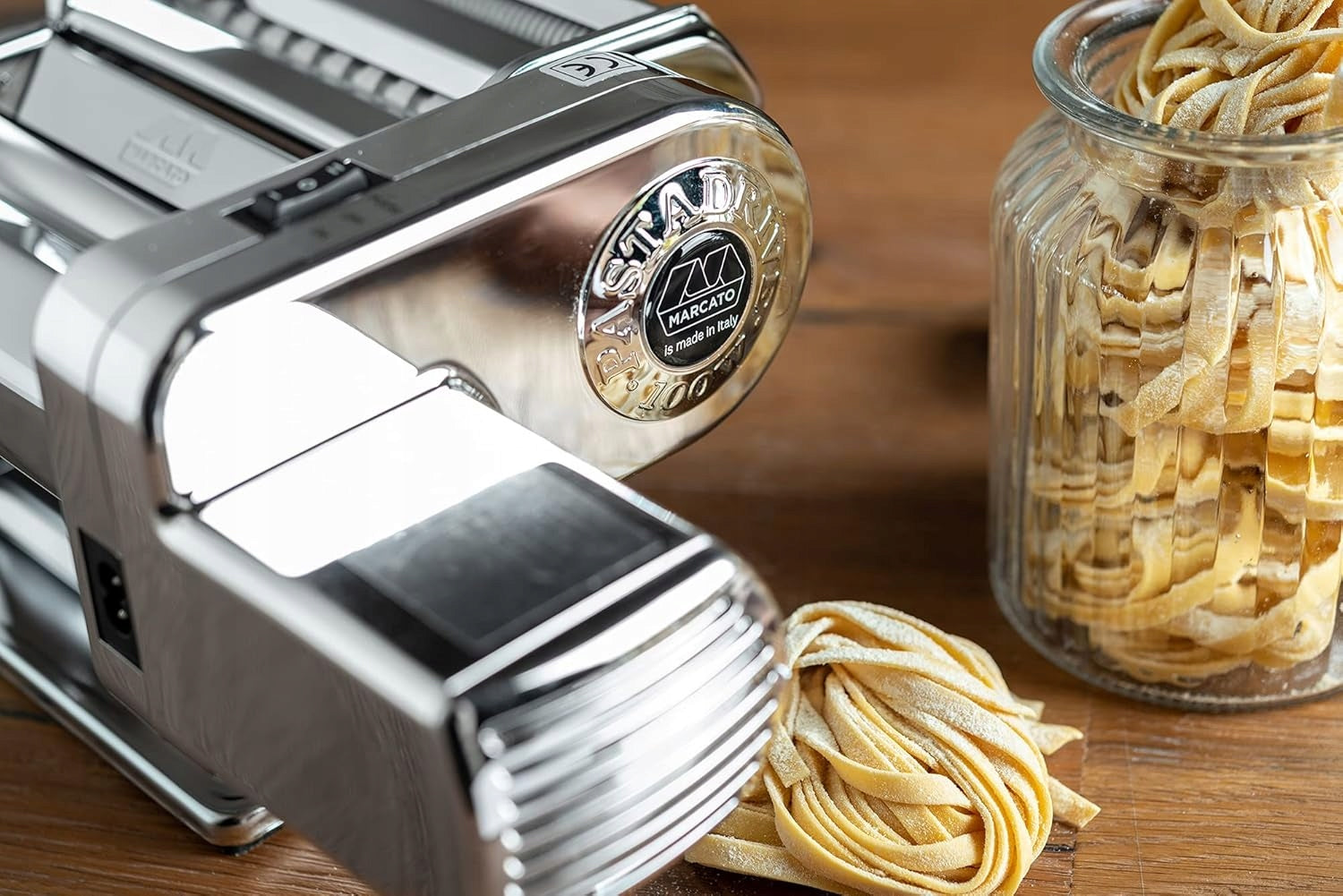 ELECTRIC PASTA MACHINE 100W QUICK ASSEMBLY EASY OPERATION DURABLE Manufacturer code 5906958059471