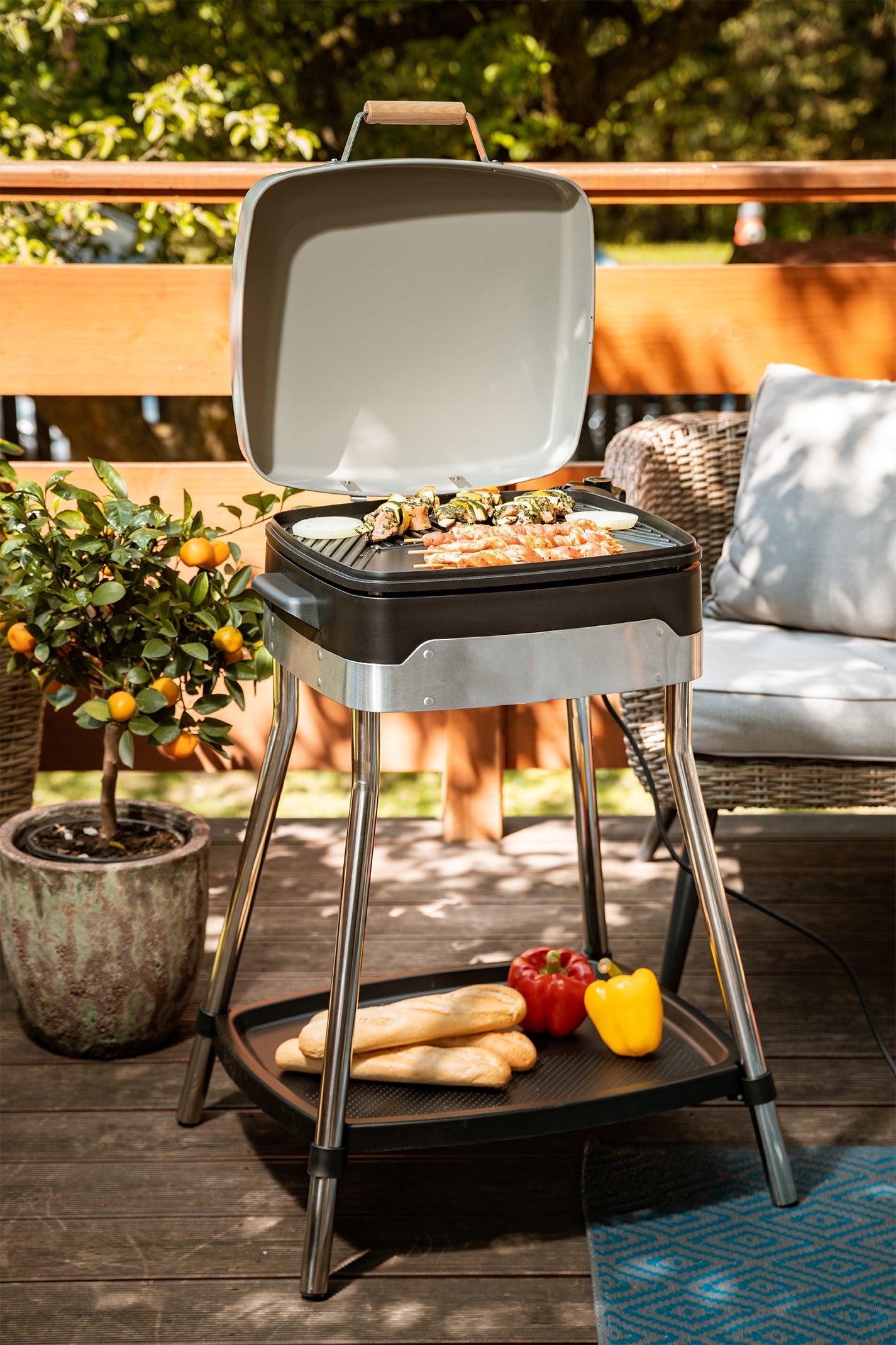 ELECTRIC TABLE GARDEN GRILL WITH COVER TEMPERATURE CONTROL 2500W Power 2500 W