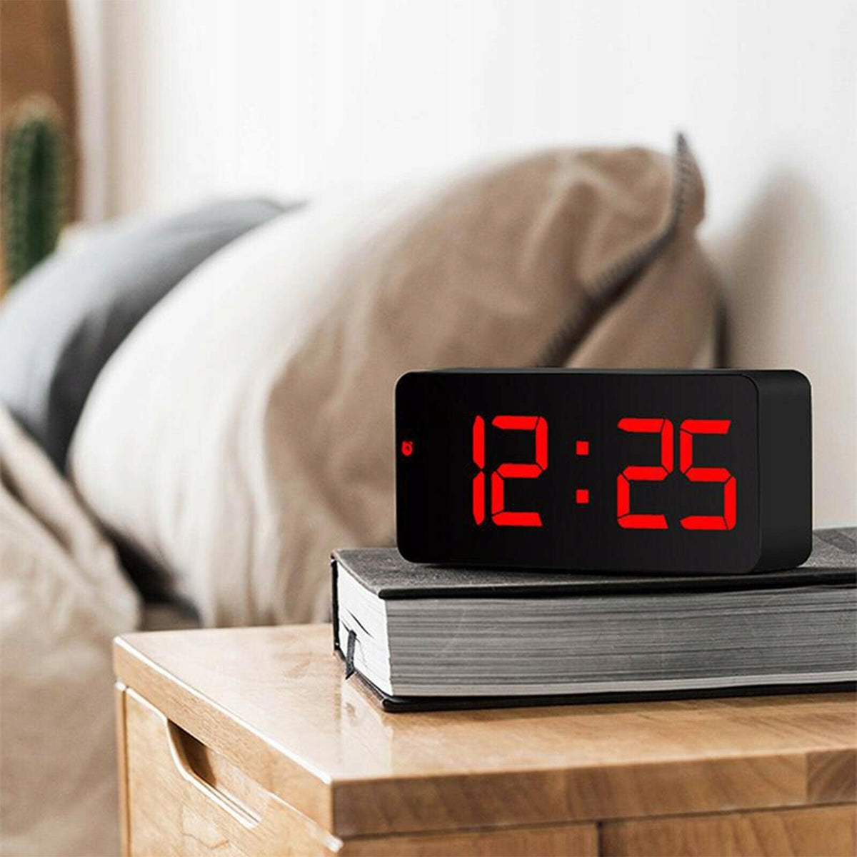 ELECTRONIC CLOCK LED ALARM CLOCK WITH ALARM Red letter Manufacturer code 0712