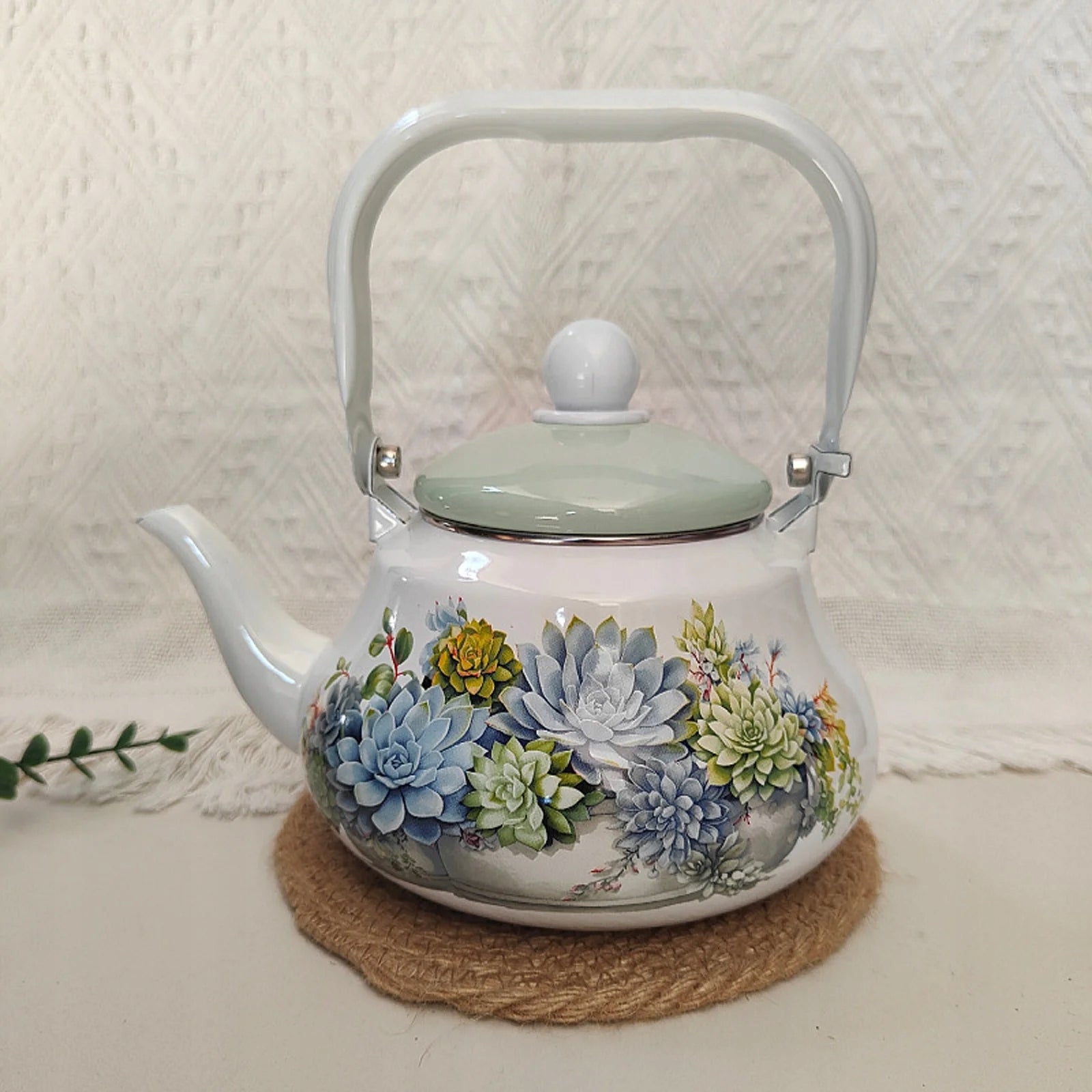 ENAMEL KETTLE 1,5 L – CLASSIC FLORAL DESIGN Packaging status original