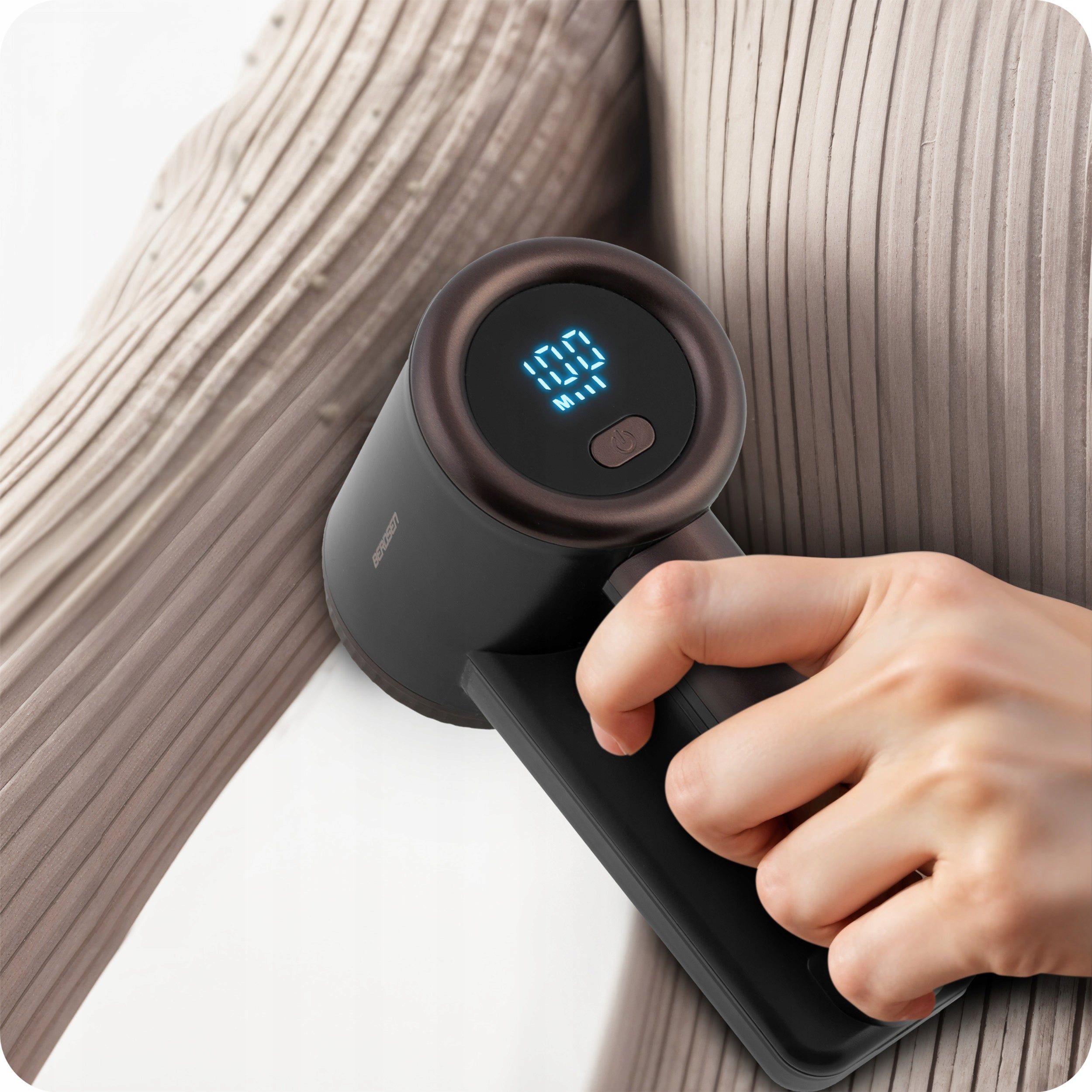 Electric clothes shaver for fabric couch upholstery sweaters Berdsen Manufacturer code 339000