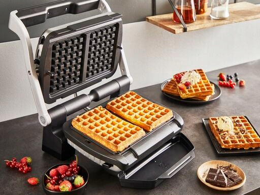 Electric grill toaster Optigrill+ GC718D10 2000 W folding silver Dominant color silver/gray
