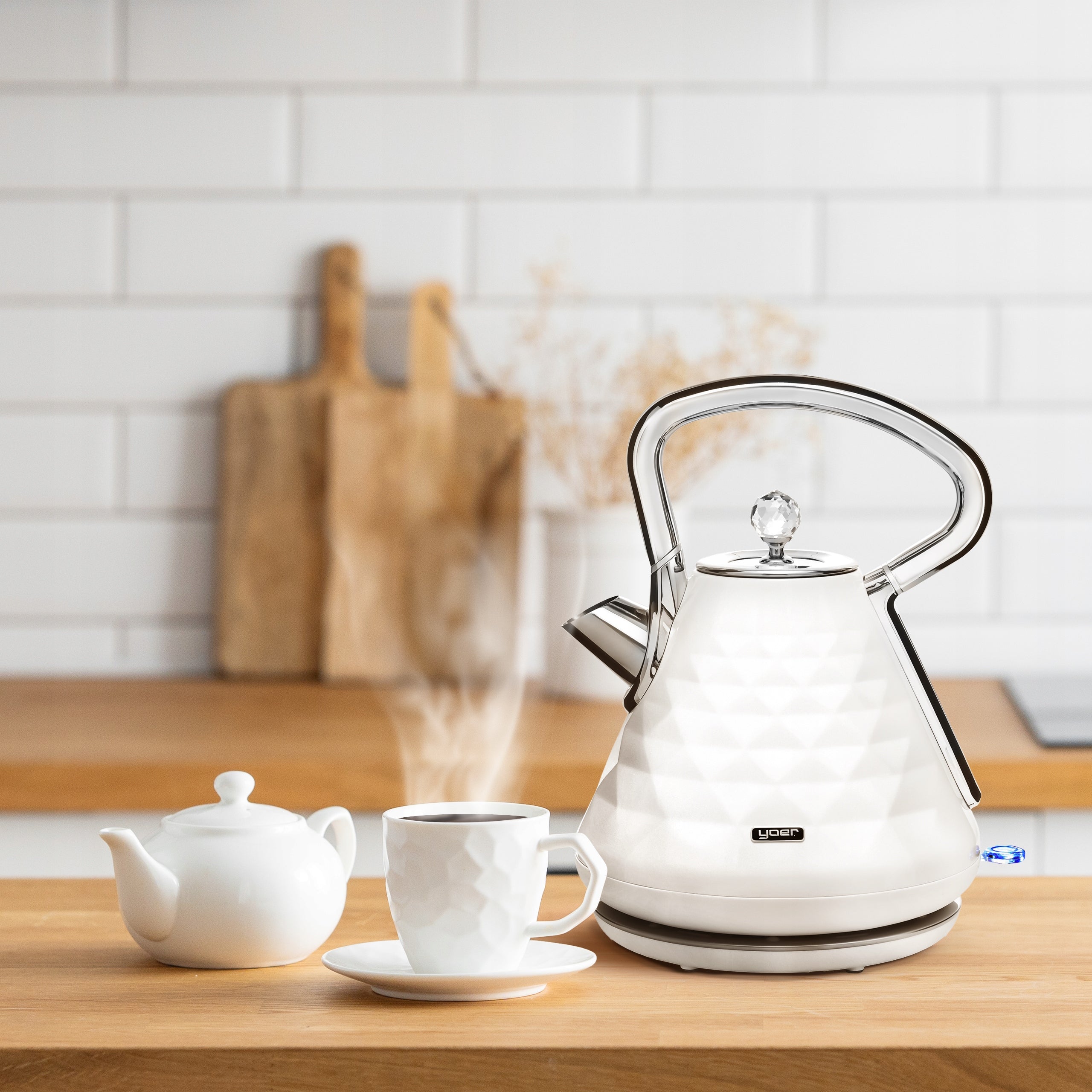 Electric kettle Wireless Yoer 1,7L 3000W white/chrome +DIAMENT Brand Yoer