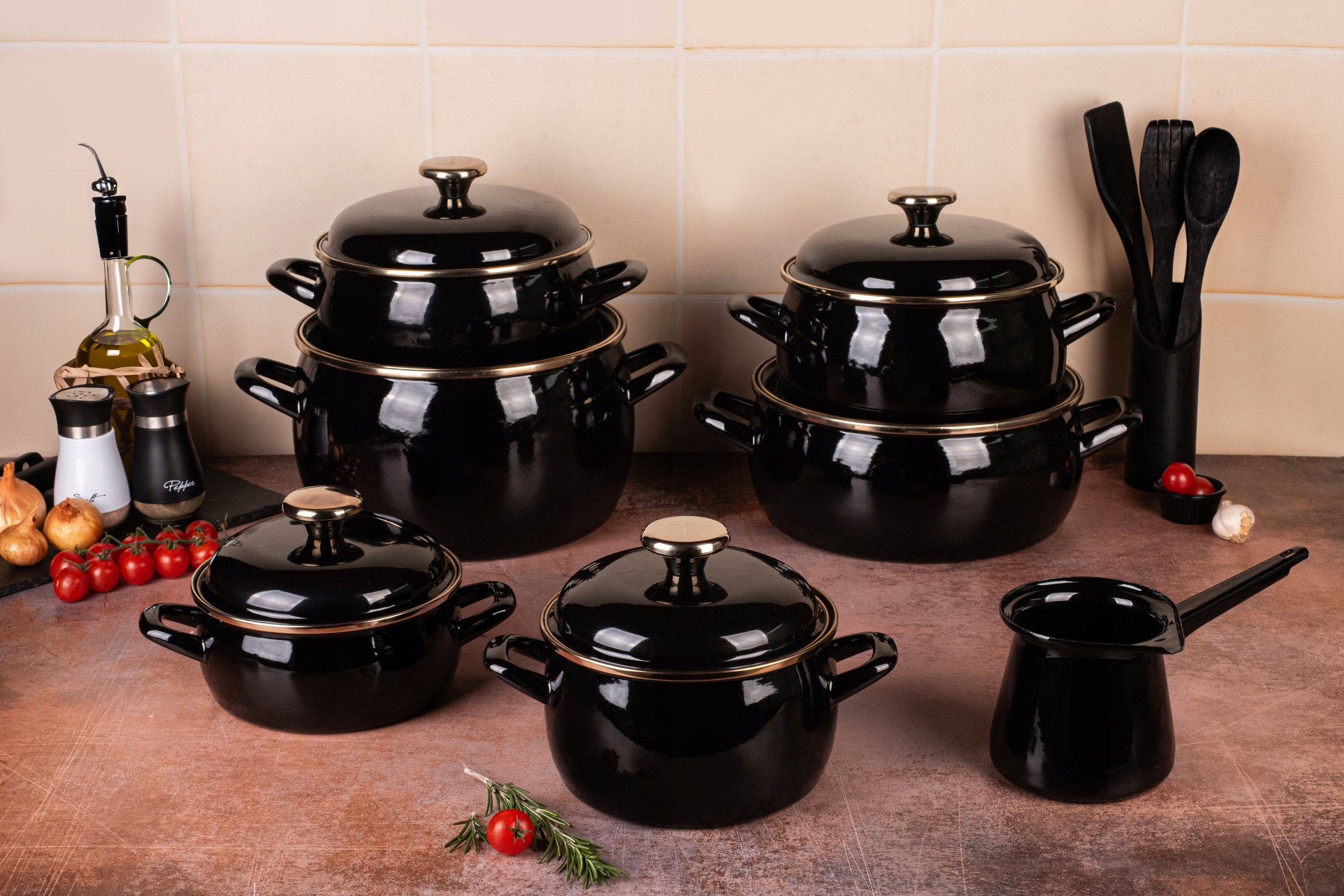 Enamel pot INDUCTION 24 cm 7.5L, classic vintage black, Black Manufacturer code LP5.43