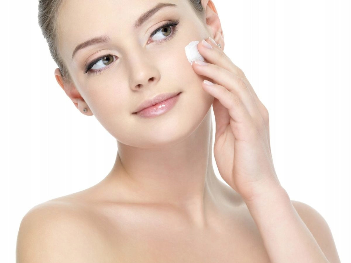 FACIAL CLEANSING BRUSH FOR BATTERY + KAILY TONIC 004 Brand Covvy