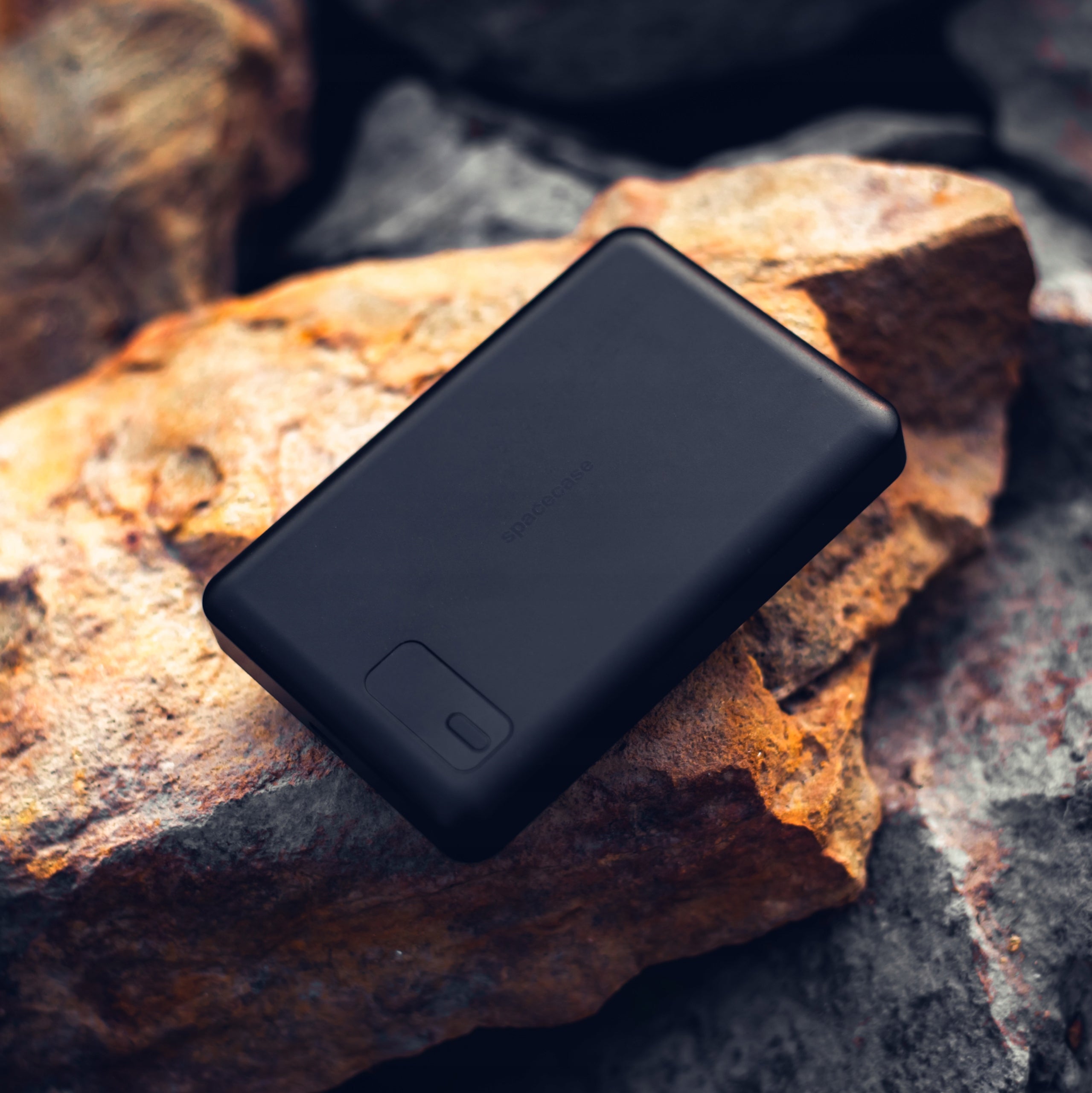 FAST INDUCTION POWERBANK FOR MAGSAFE 10000MAH MAGNETIC QI2 FOR IPHONE Manufacturer code SCPBMD-S2-BK