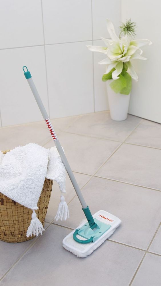 FLAT MOP FOR CLEANING CHILDREN LEIFHEIT KLEIN 56 CM Packaging status original