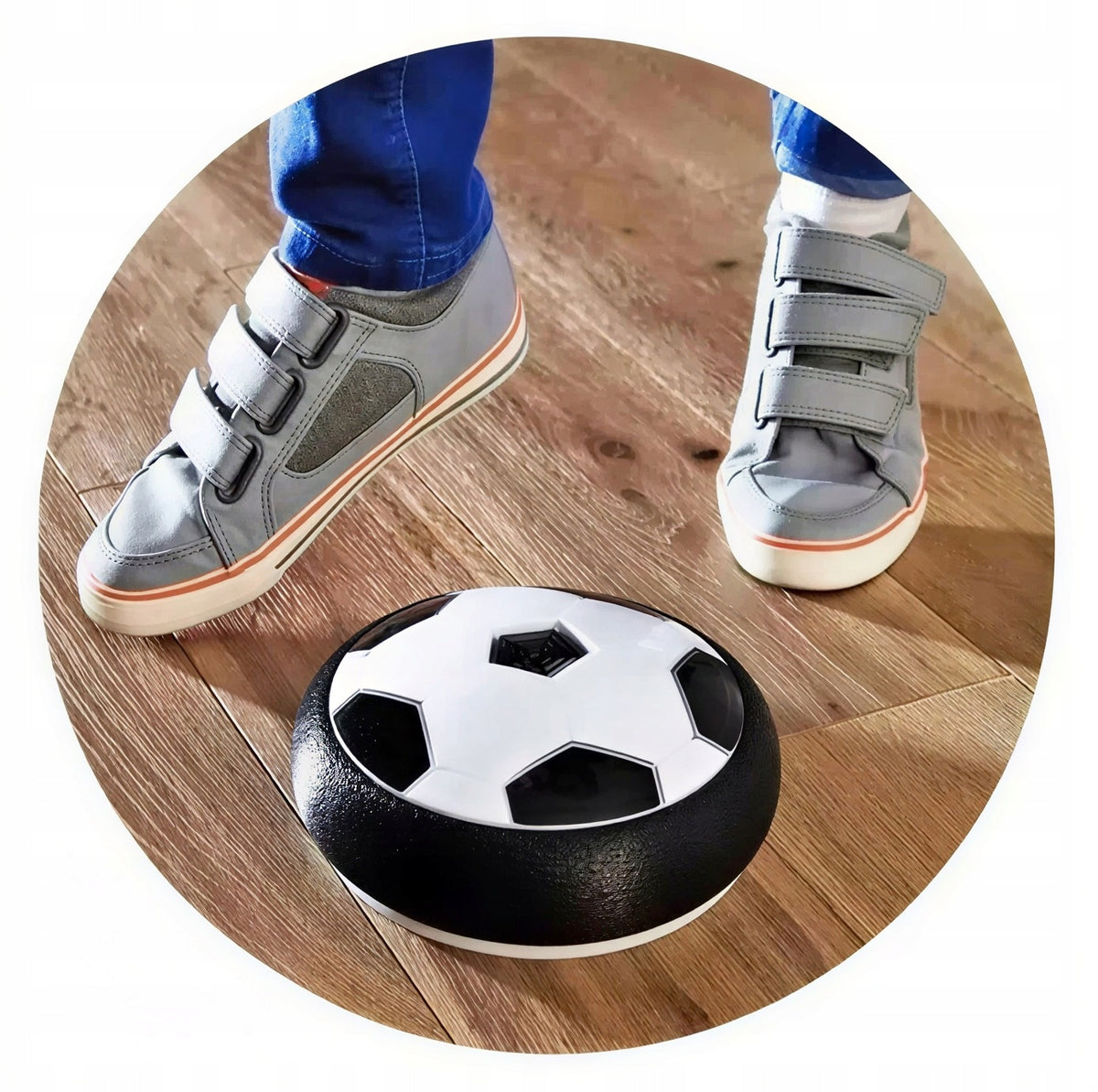 FLYING FOOTBALL GLOWING CYMBERGAJ AIR HOVERBALL WITH LIGHT DISK Manufacturer code GR7621