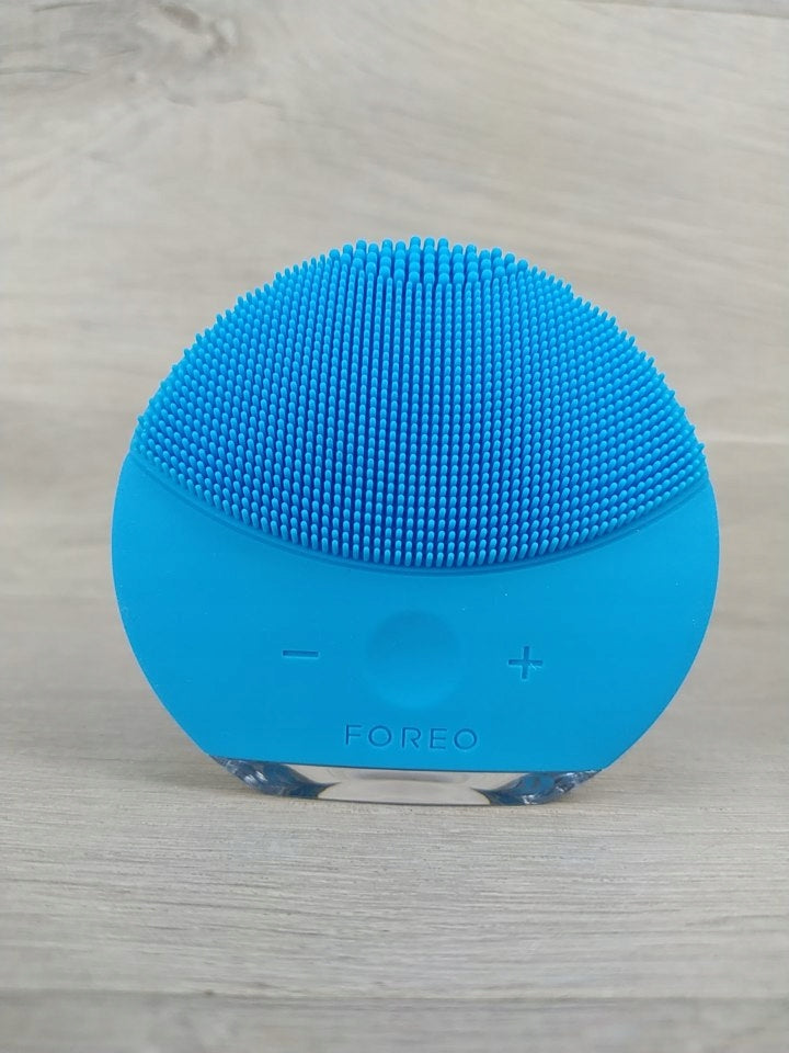 FOREO LUNA mini 2 Sonic toothbrush for face cleaning DESCRIPTION Brand FOREO