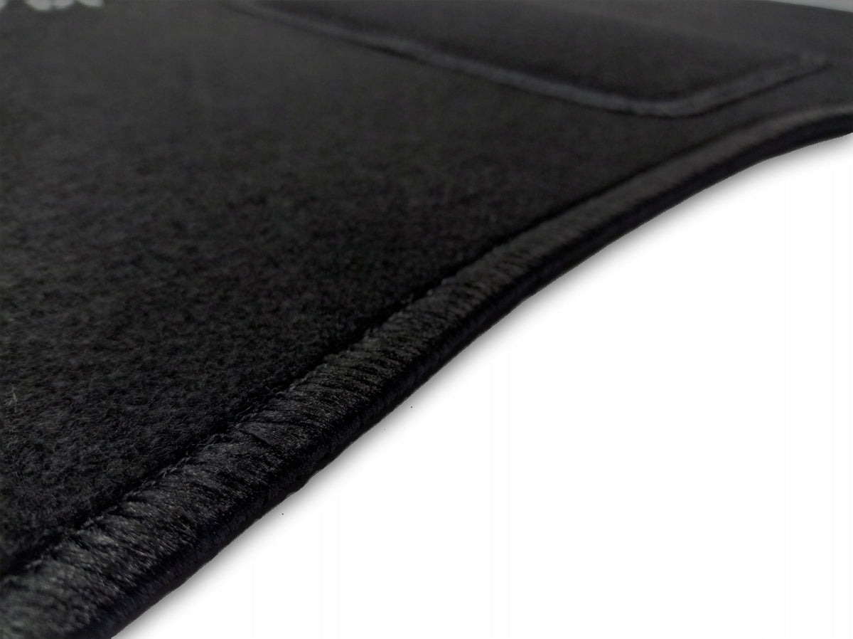 FRONT RUGS ALPHA ROMEO GIULIETTA + EMBROIDERY Manufacturer Lasota