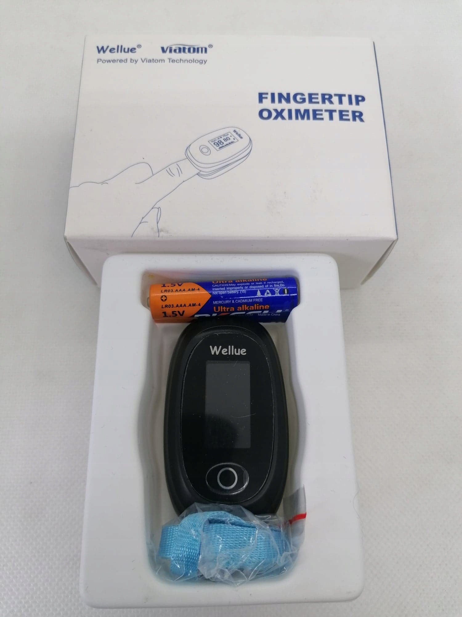 Finger pulse oximeter Wellue BT 9B4