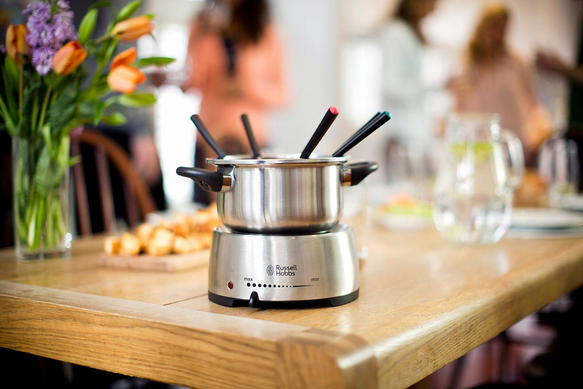 Fondue Russell Hobbs Fiesta 22560-56 Stainless Steel 1200W 2,0L 6 Forks Customs tariff code 73239100