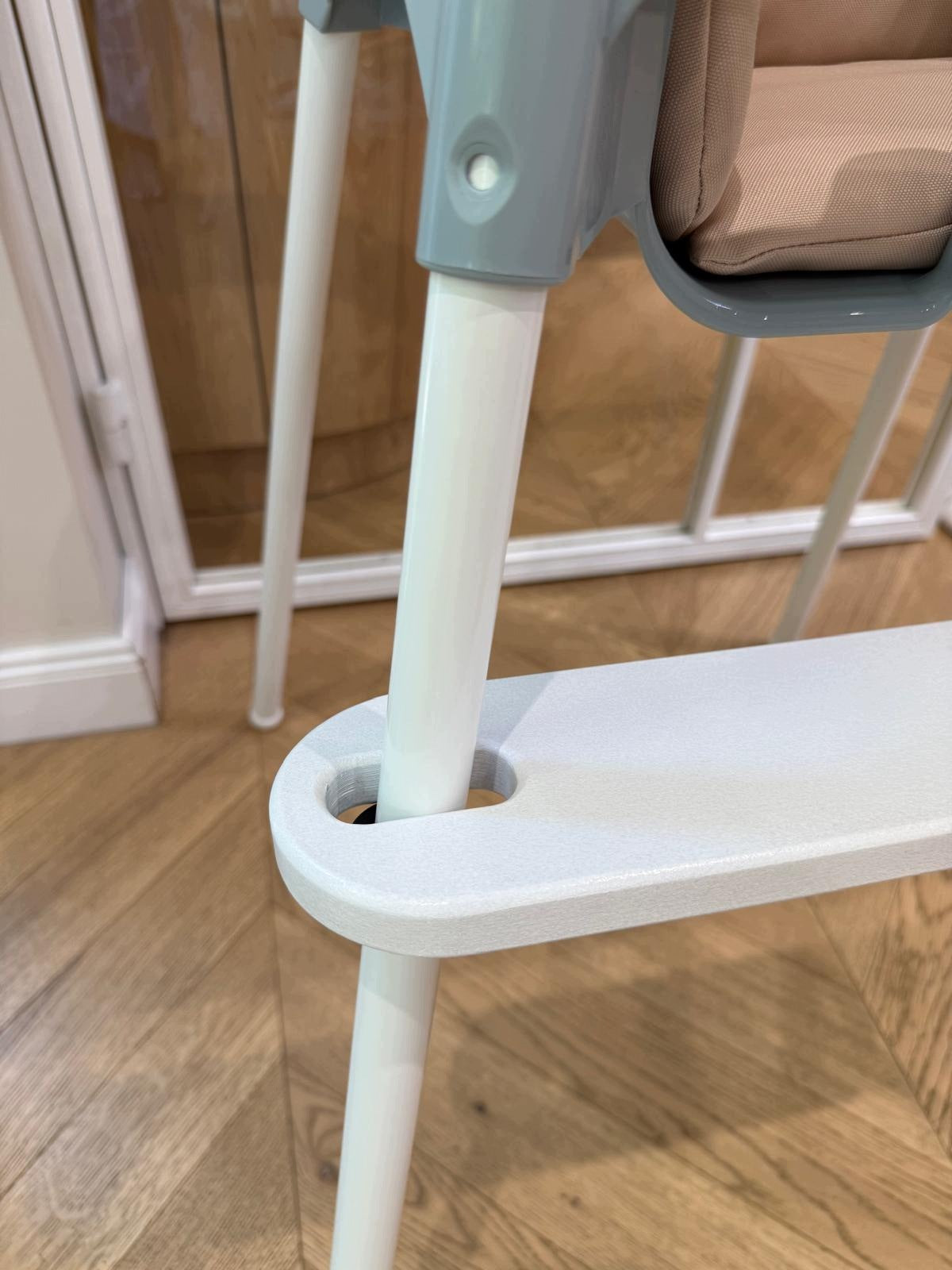 Footrest Adjustable For IKEA Antilop Chair Wooden Color WHITE aMami Manufacturer code Podnóżek do krzesełka Antilop biały