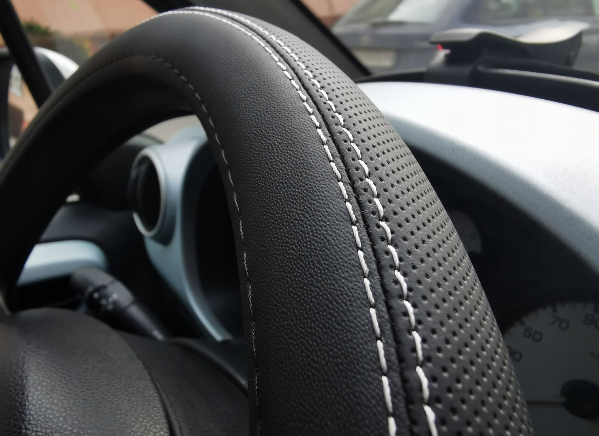 For steering wheel Ford Focus MK 1 2 3 4 Mondeo BMAX CMAX SMAX Kuga leather perf X EAN (GTIN) 5906109996976