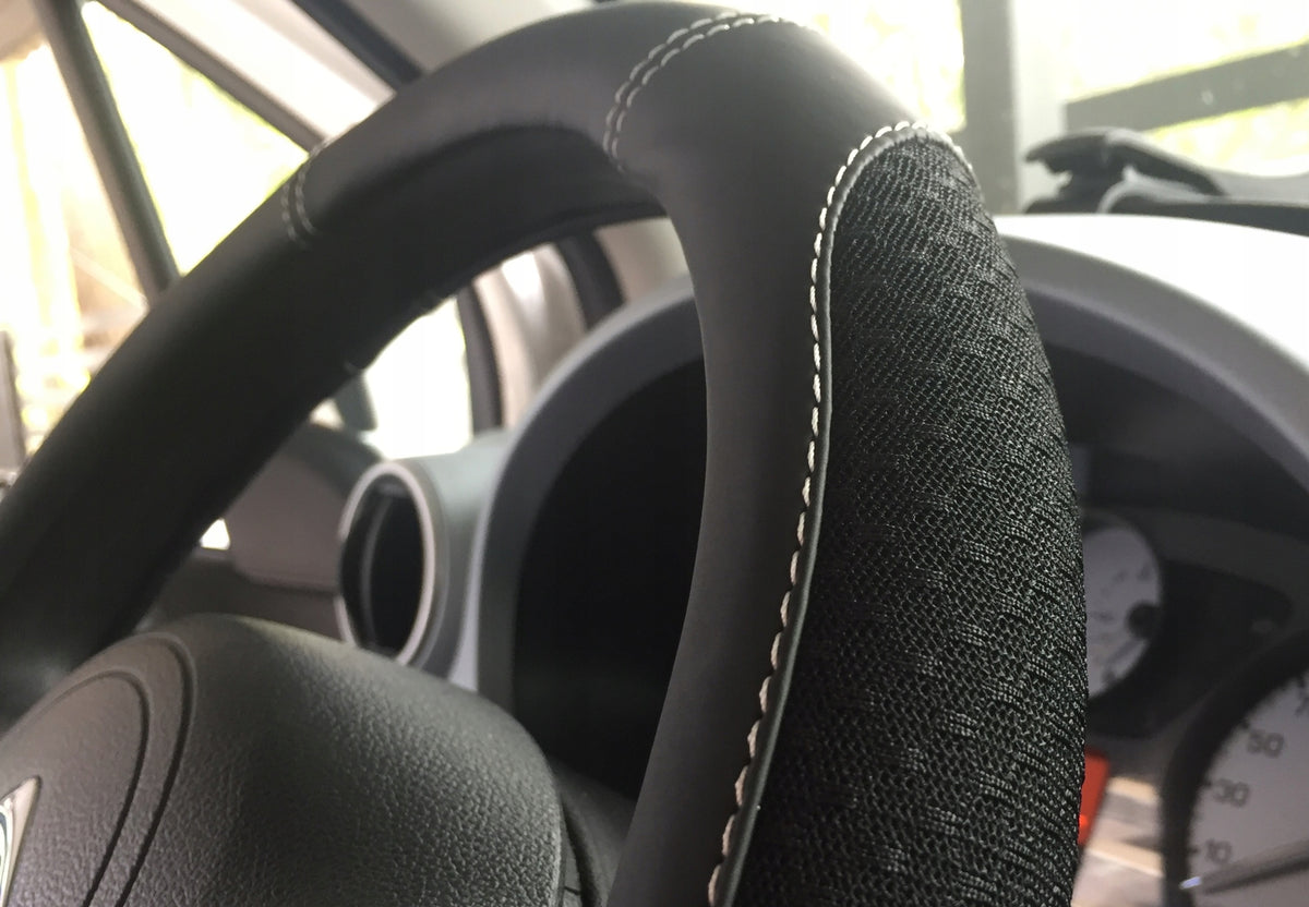 For steering wheels Skoda Octavia 2 04-2013 Skoda Fabia 2 07-2014 leather material Manufacturer no brand
