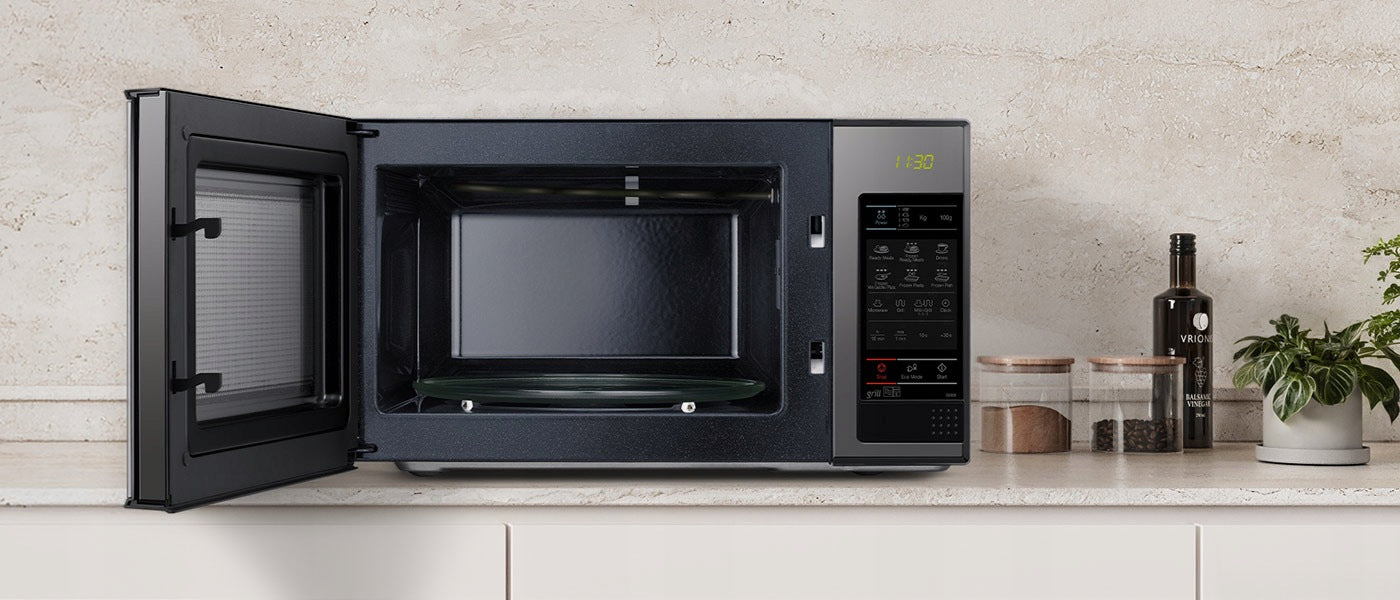Freestanding Microwave Oven Samsung GE83X/XEO 23L 800W Grill Timer Brand Samsung