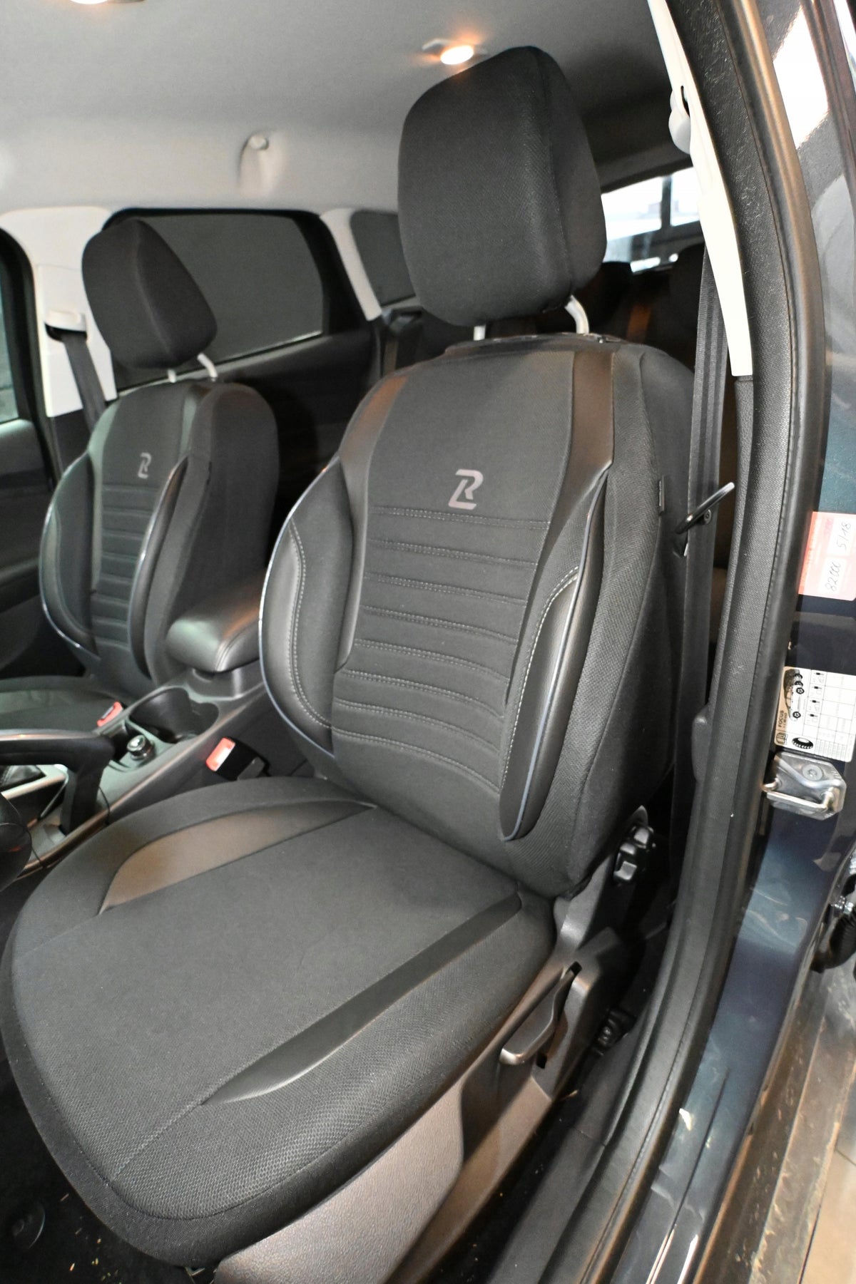 Front Seat Covers Luxury Car Seats ARES Black Manufacturer's catalog number PAR-01