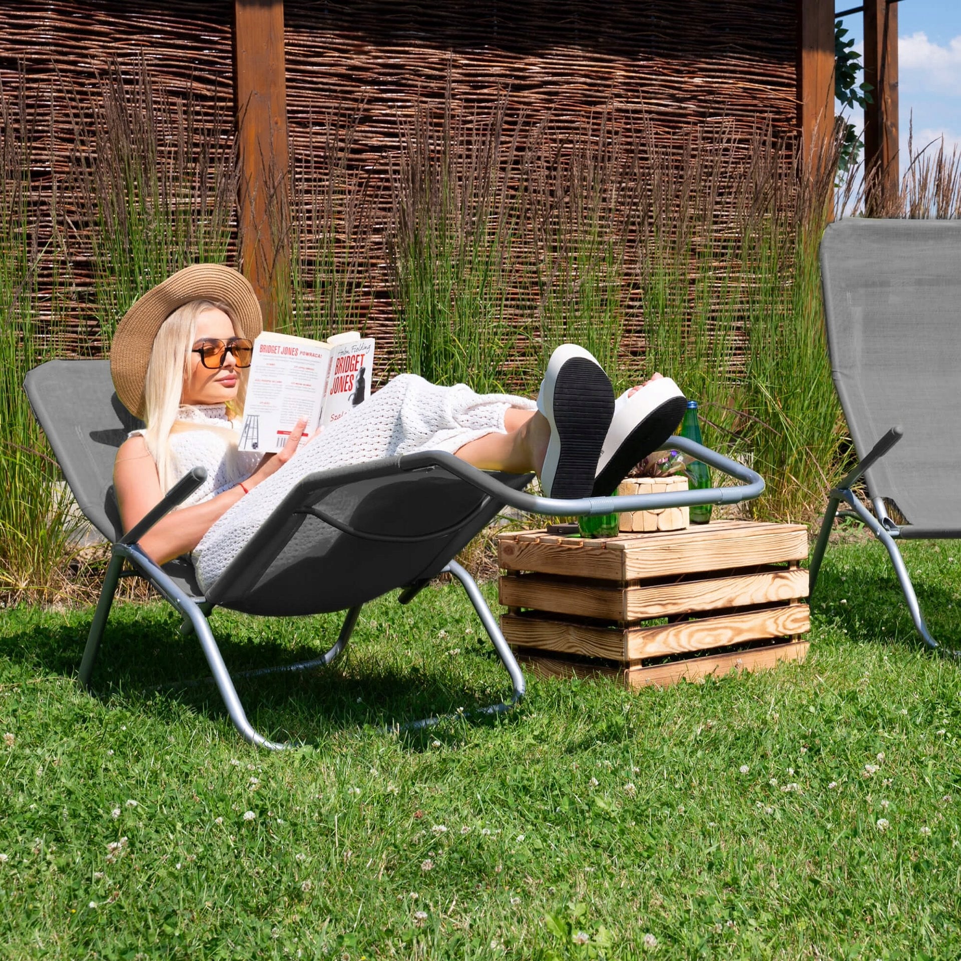GARDEN LOUNGER BEACH CHAIR HIKING CHAIR FOLDING ZERO GRAVITY Manufacturer code GC0016