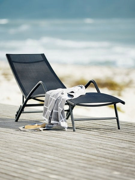 GARDEN LOUNGER COUCH STURDY STEEL FRAME STABLE POOL TERRACE Length (longer side) 191 cm