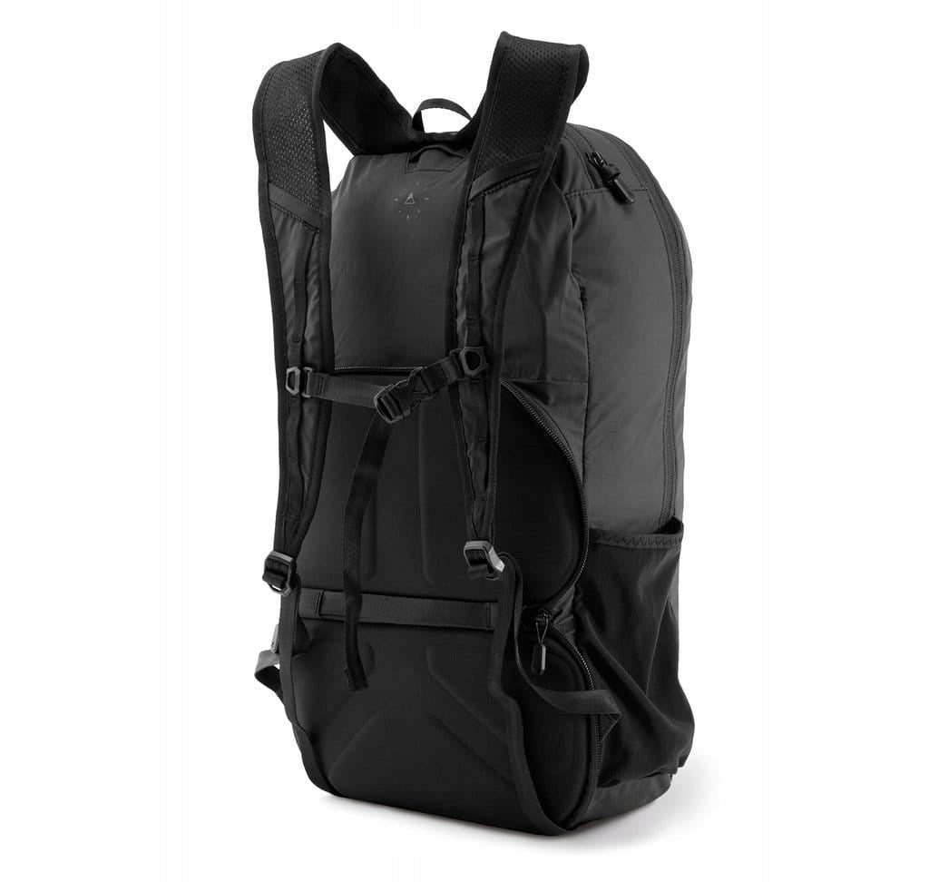 GOMATIC Navigator Collapsible Pack Black backpack Model Gomatic