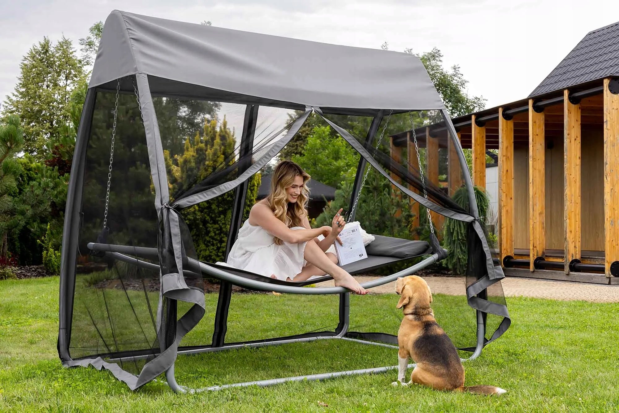 Garden Hammock Swing with Mosquito Net Treviso Canopy Couch with Pillow Packaging status original