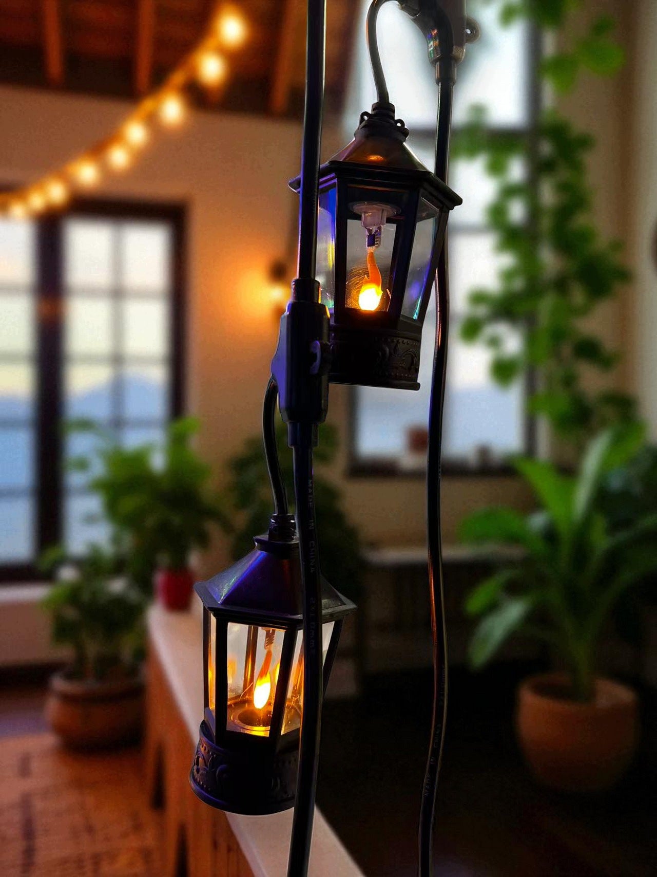 Garden garland 4m - 8 LED lanterns with moving flame effect Manufacturer code 921WW
